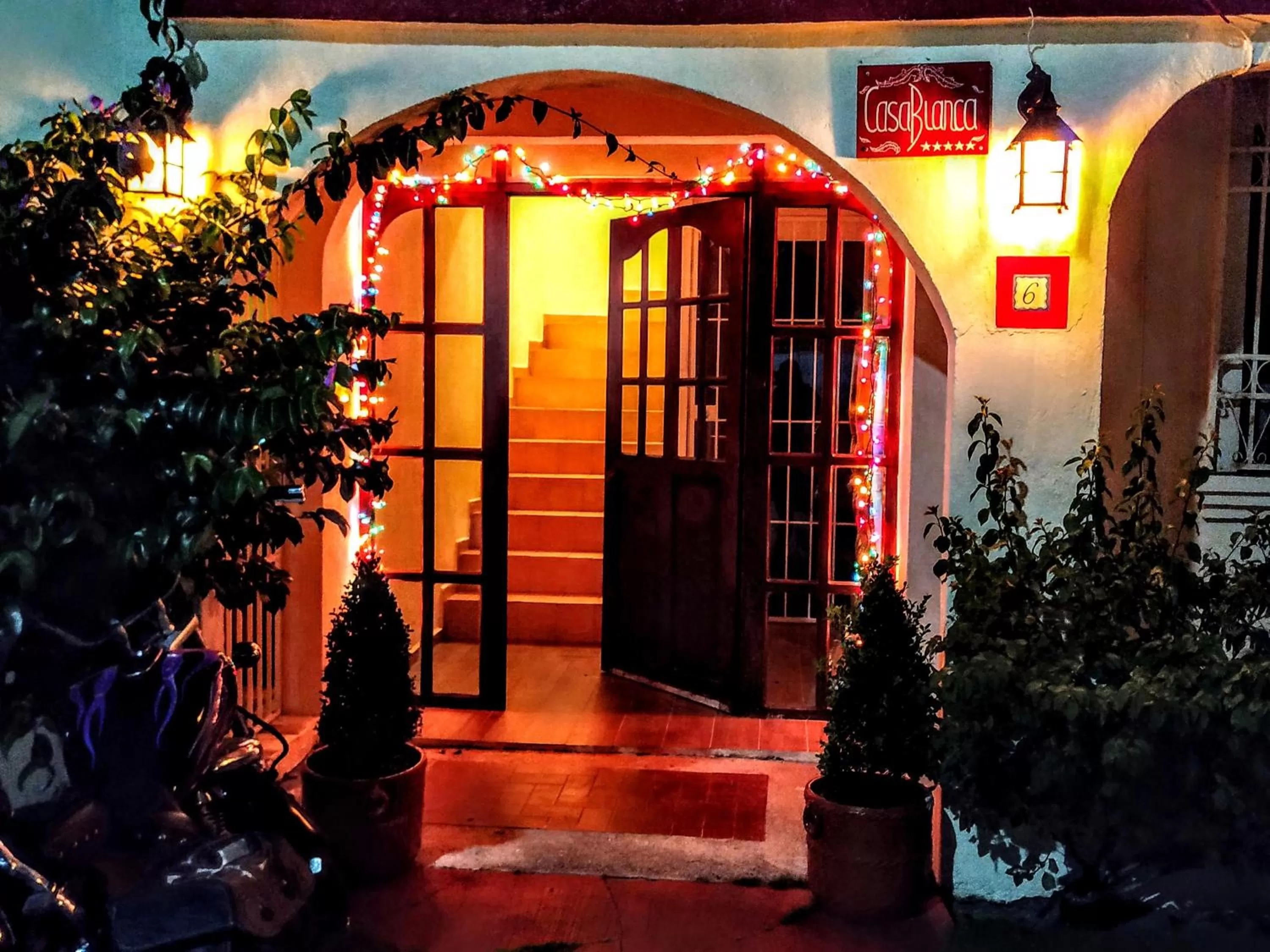 Casa Blanca Boutique & Organic