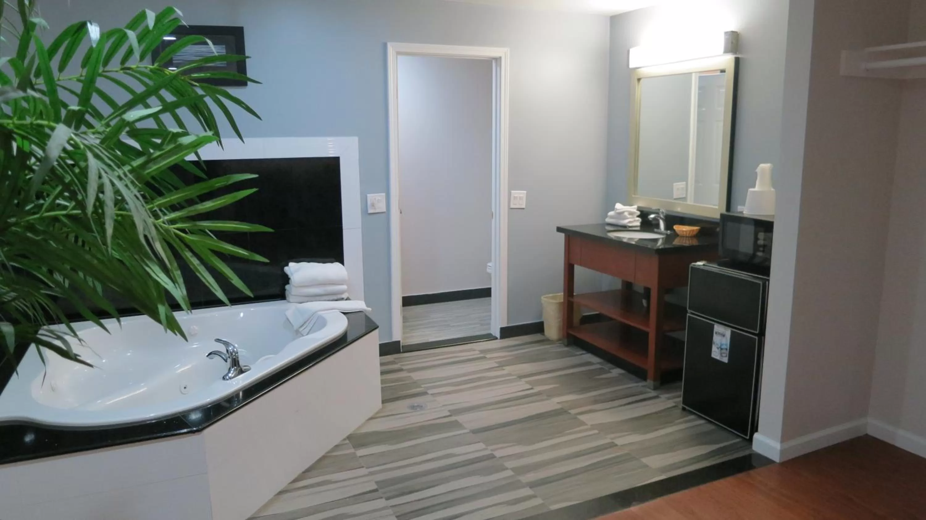 Decorative detail in Calimesa Inn