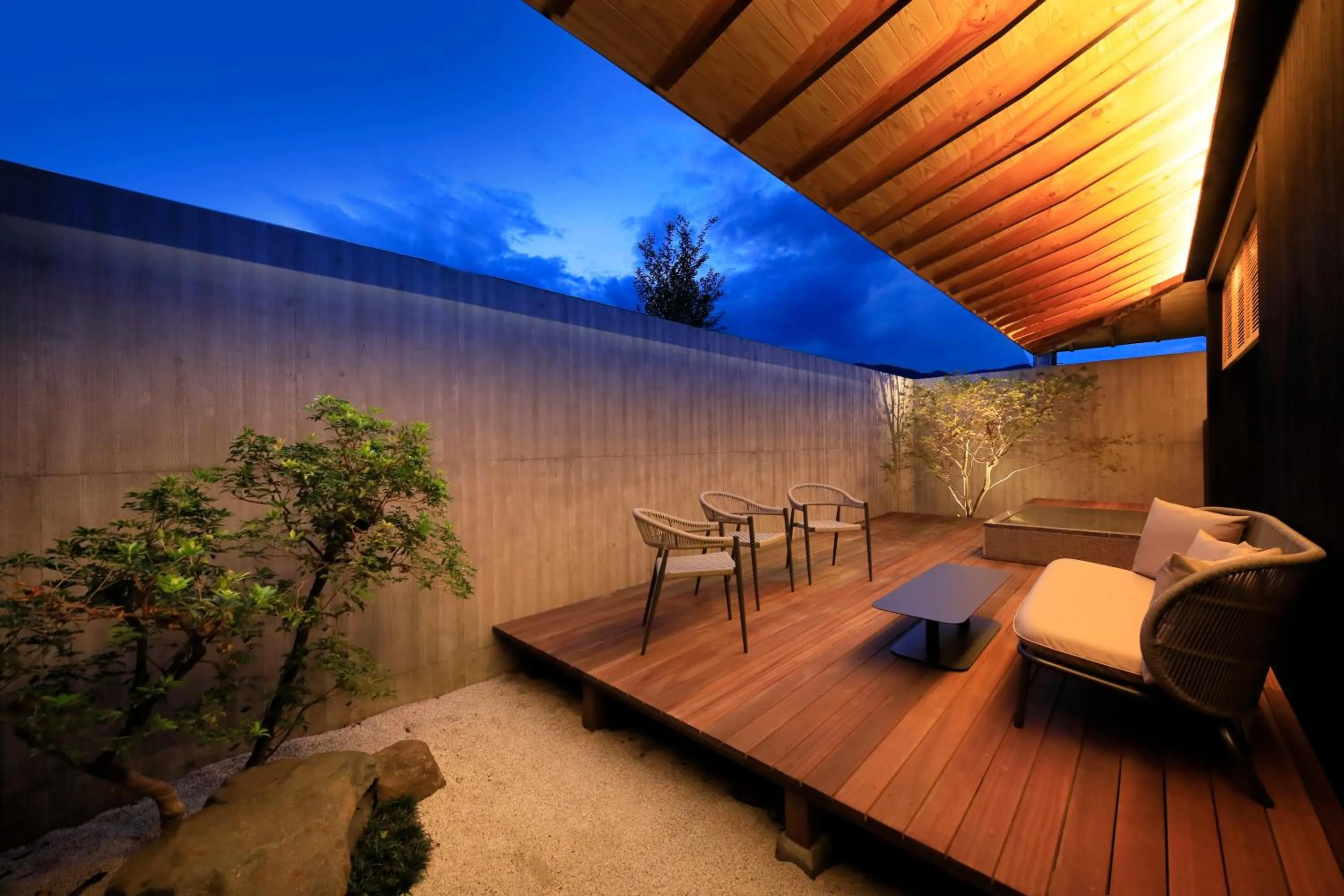 Night in Fuji Onsenji Yumedono