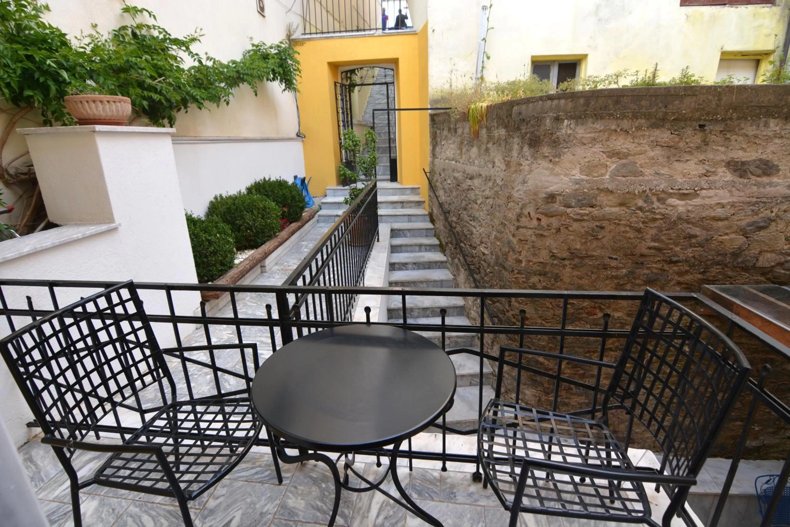 Patio in Amina Hanem Boutique Apartments