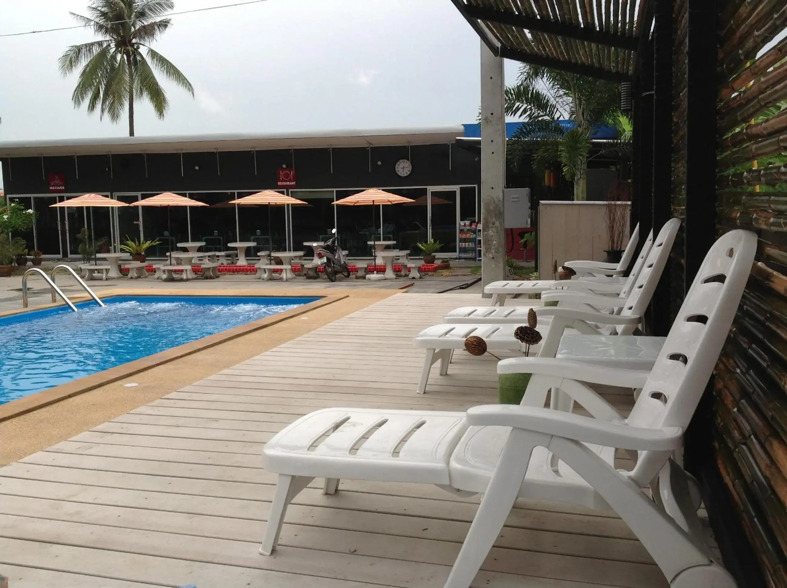 Swimming Pool in Nest Boutique Resort
