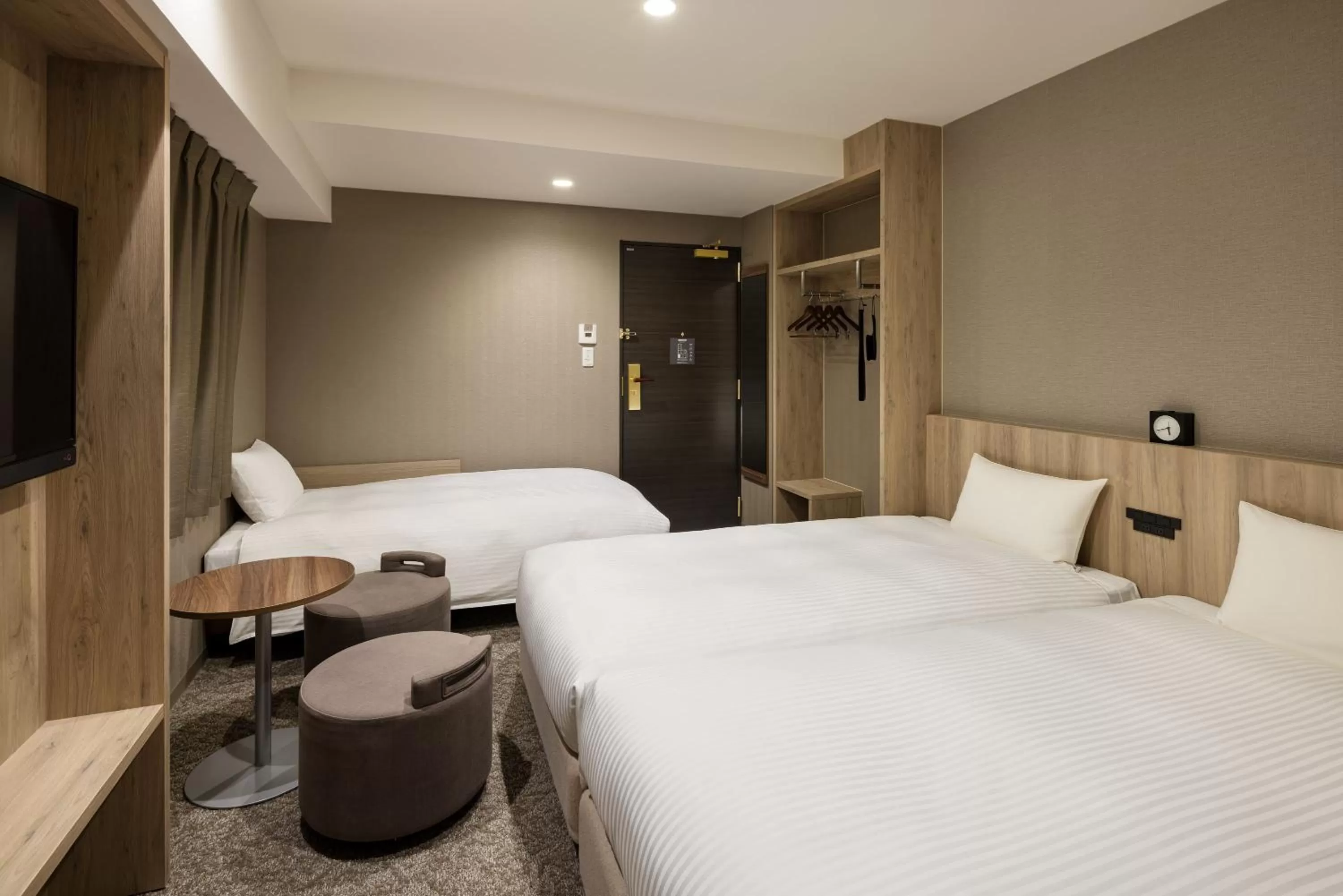 Photo of the whole room in the b namba-kuromon