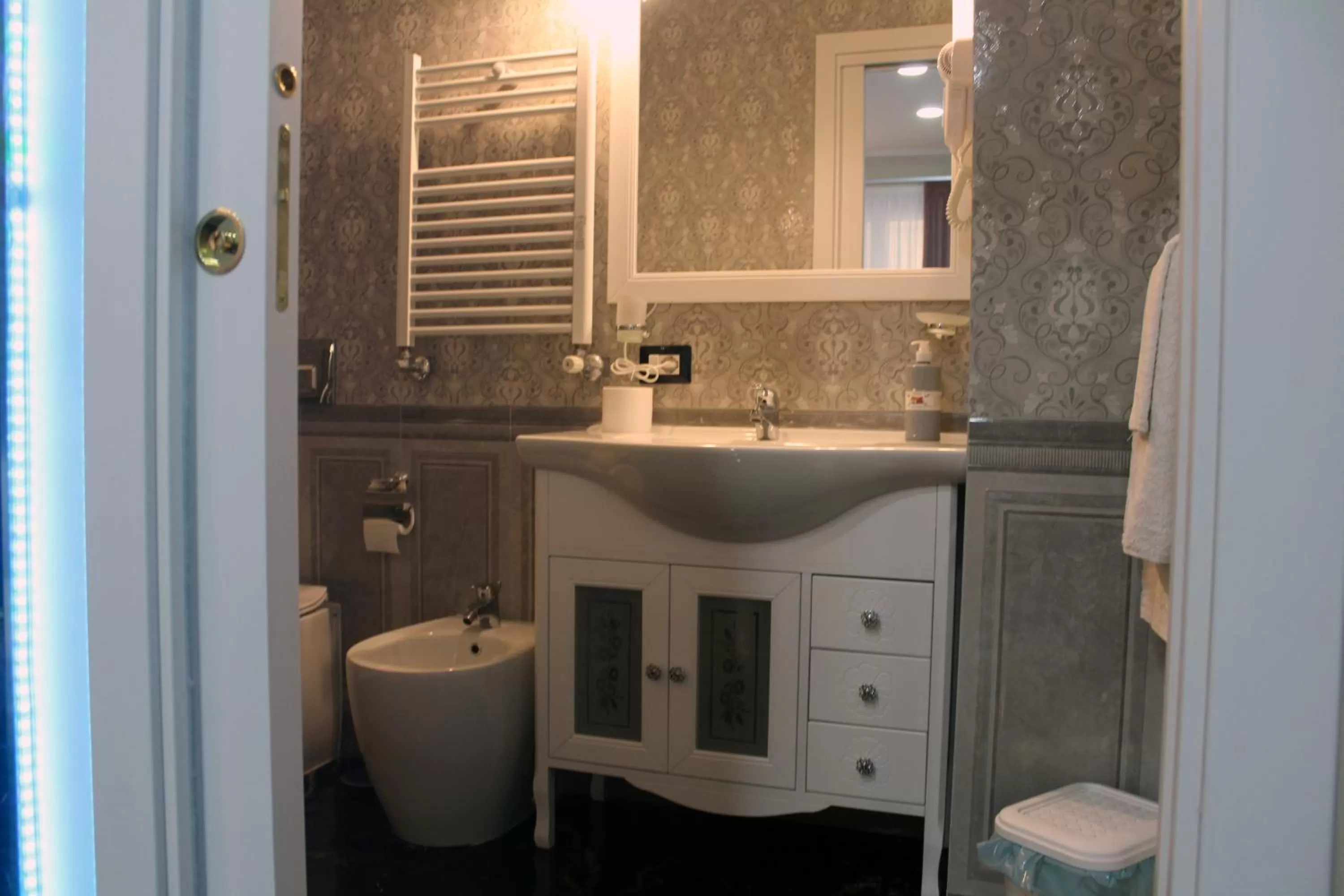 Bathroom in My Luxury