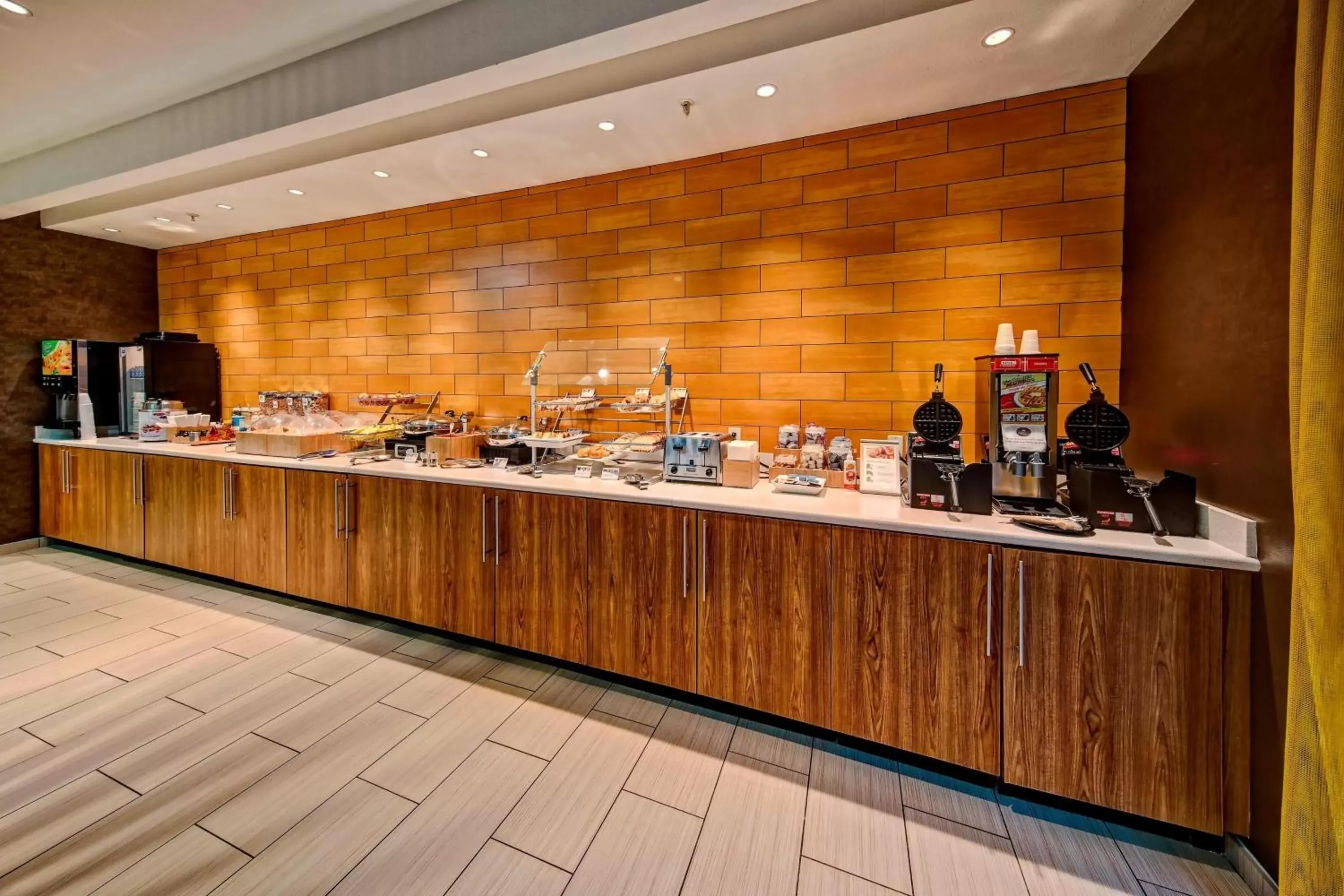 Breakfast, Restaurant/Places to Eat in SpringHill Suites by Marriott Oklahoma City Moore
