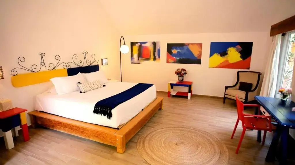 Photo of the whole room, Bed in Hotel La Casa de los Árboles Immersive Experience