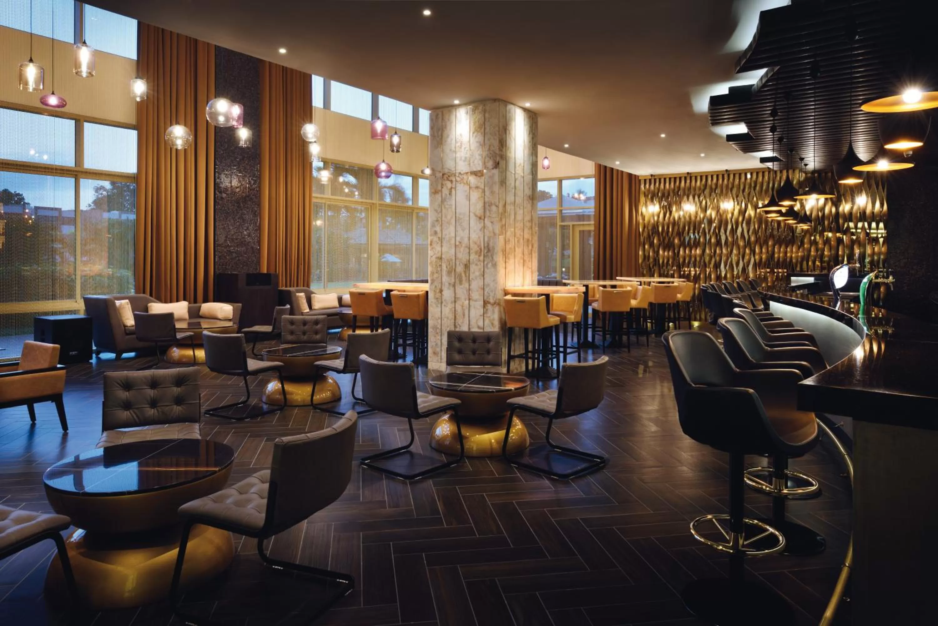 Restaurant/places to eat in Mövenpick Ambassador Hotel Accra