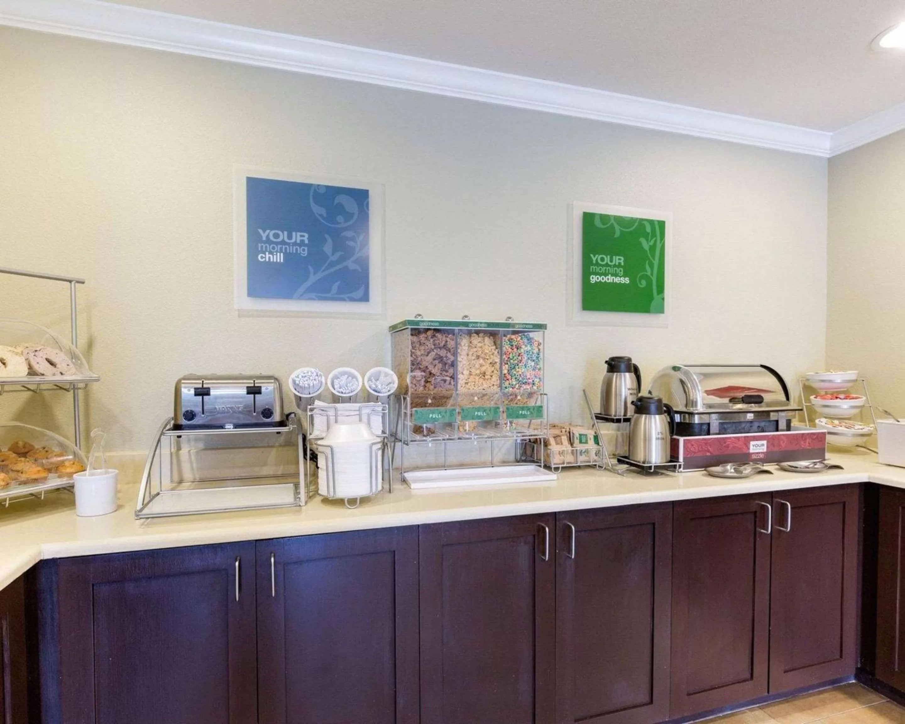 Restaurant/places to eat in Comfort Suites near Westchase on Beltway 8