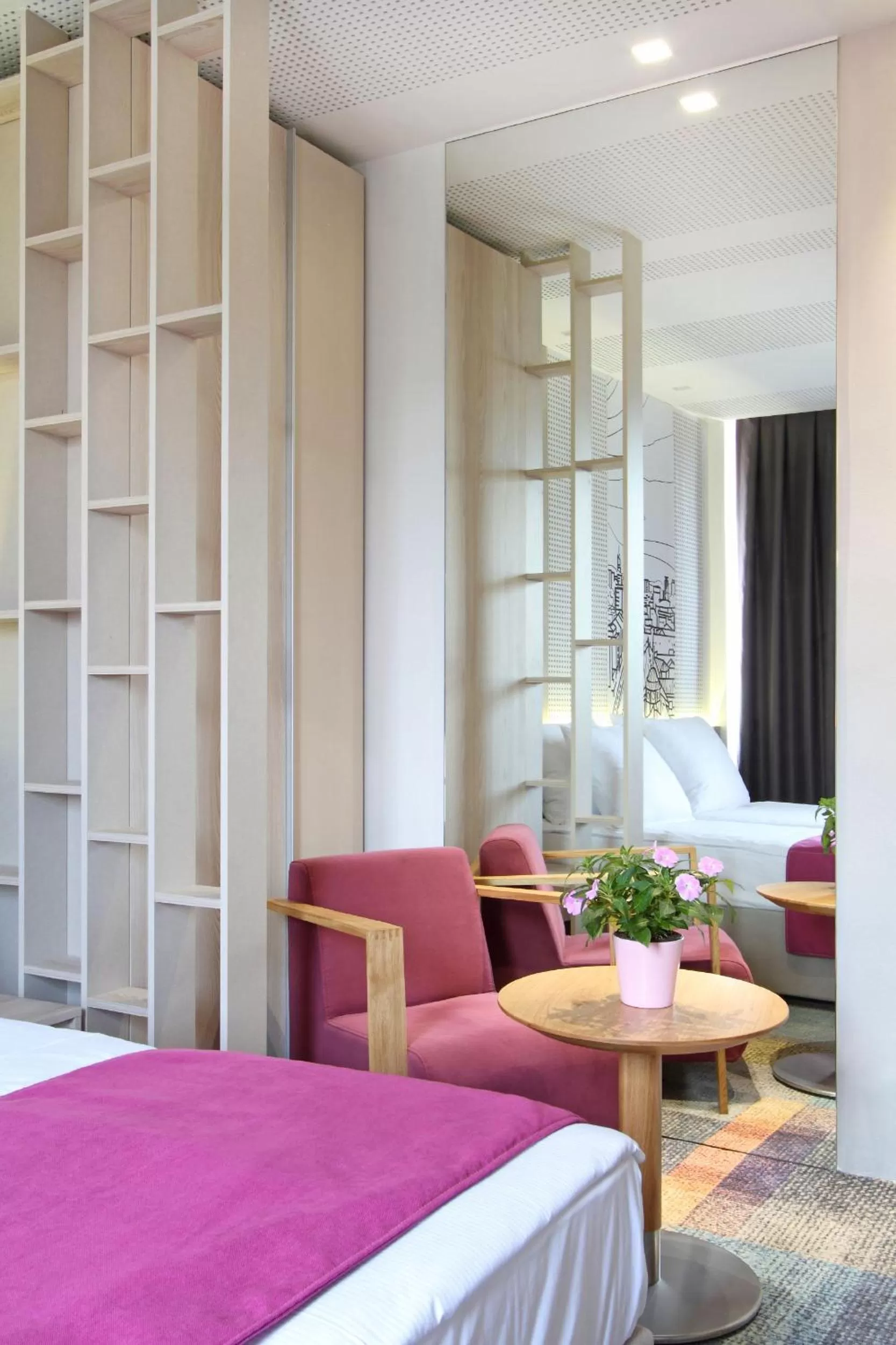 Decorative detail, Bed in Hotel Cosmopolit