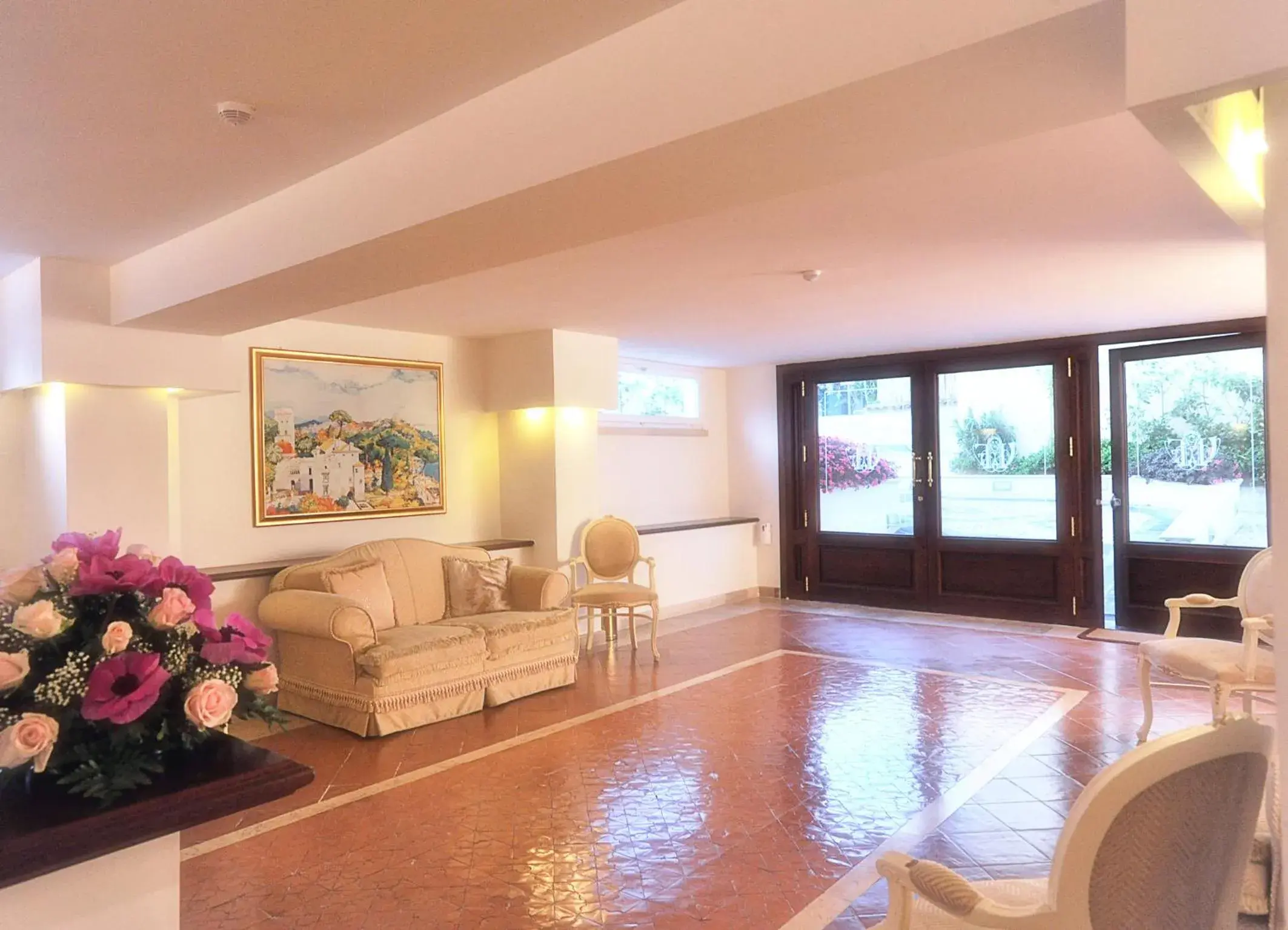 Lobby or reception, Seating Area in Hotel Villa Fraulo