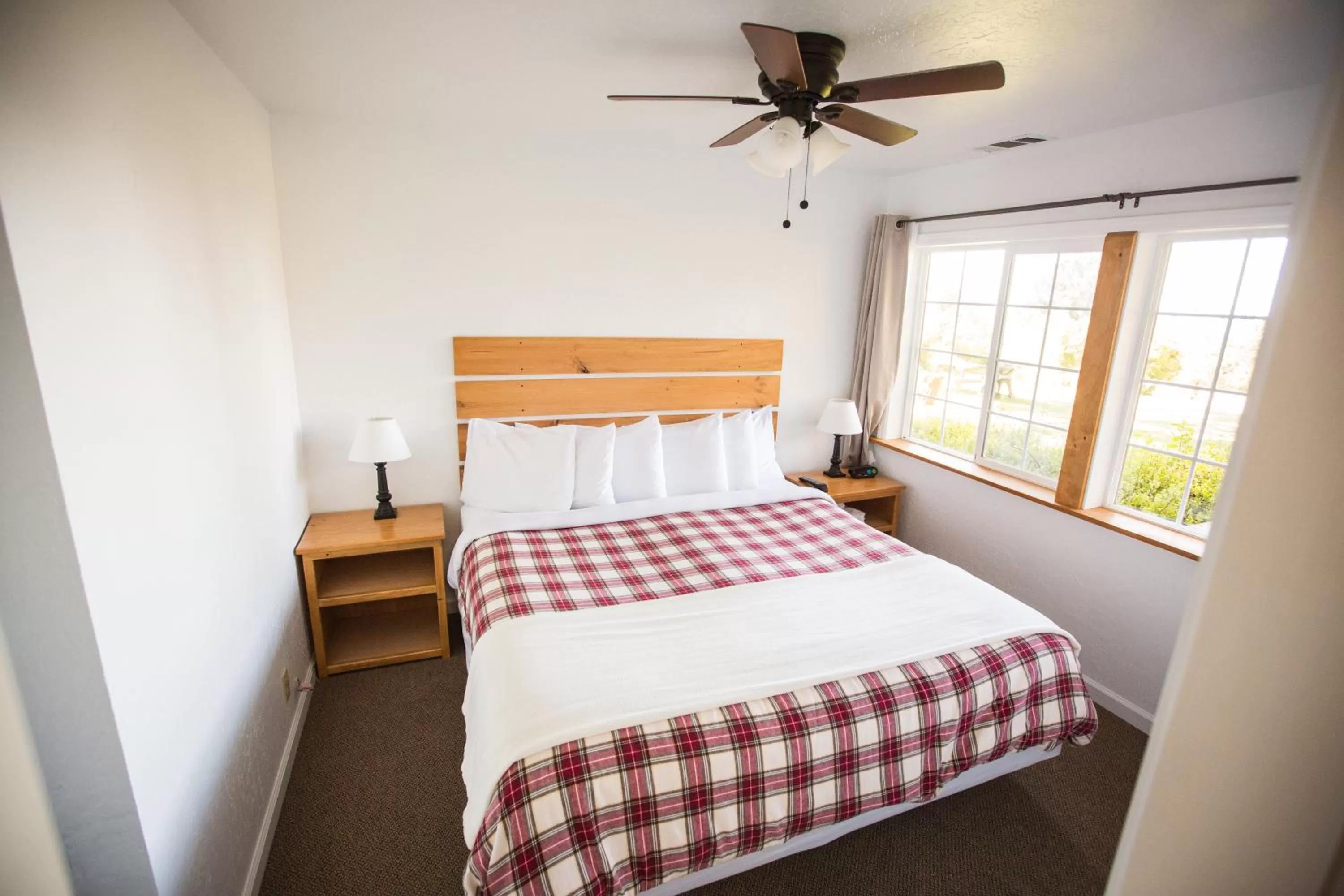 Bed in View Crest Lodge