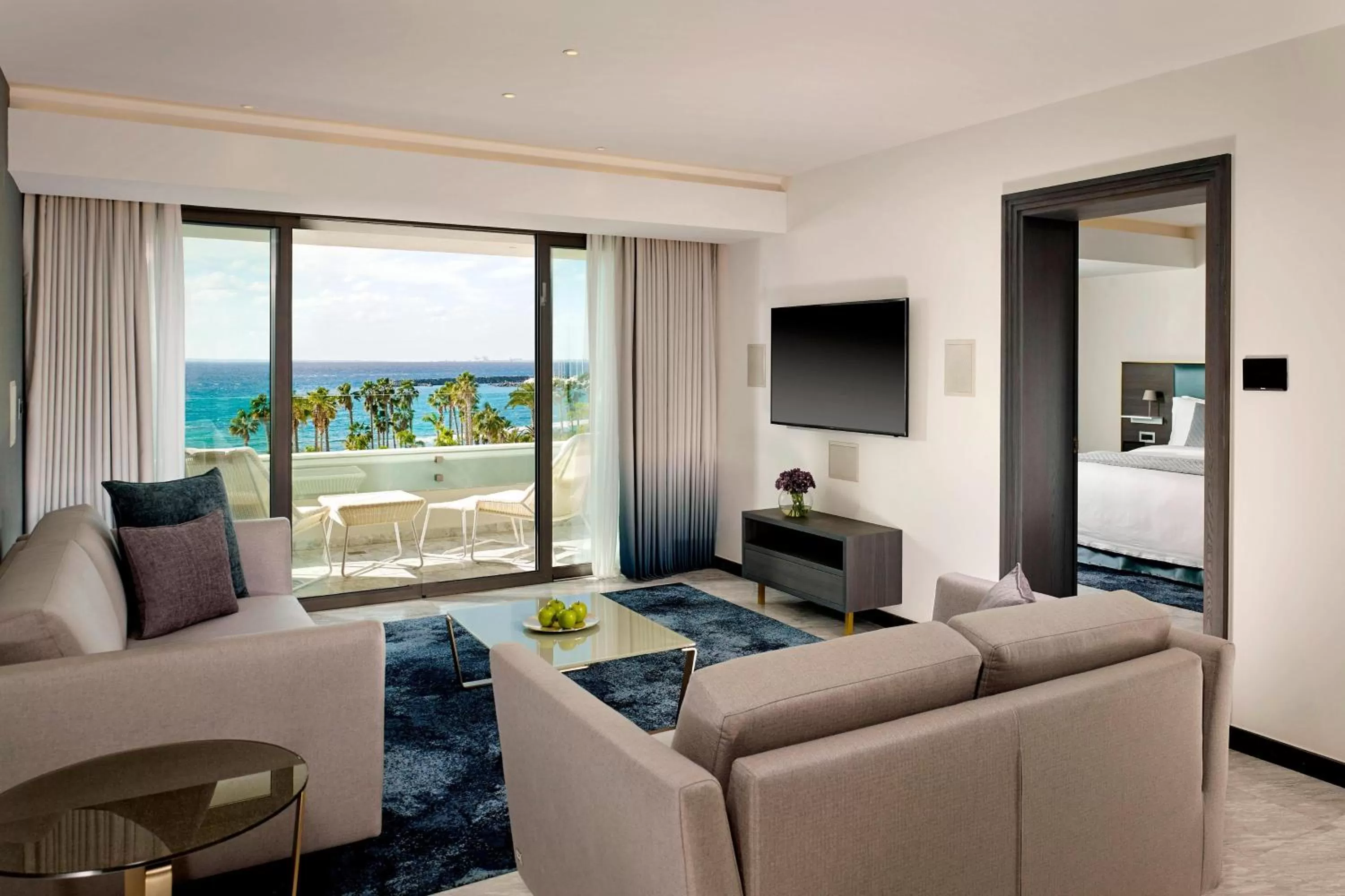 Living room in Parklane, a Luxury Collection Resort & Spa, Limassol