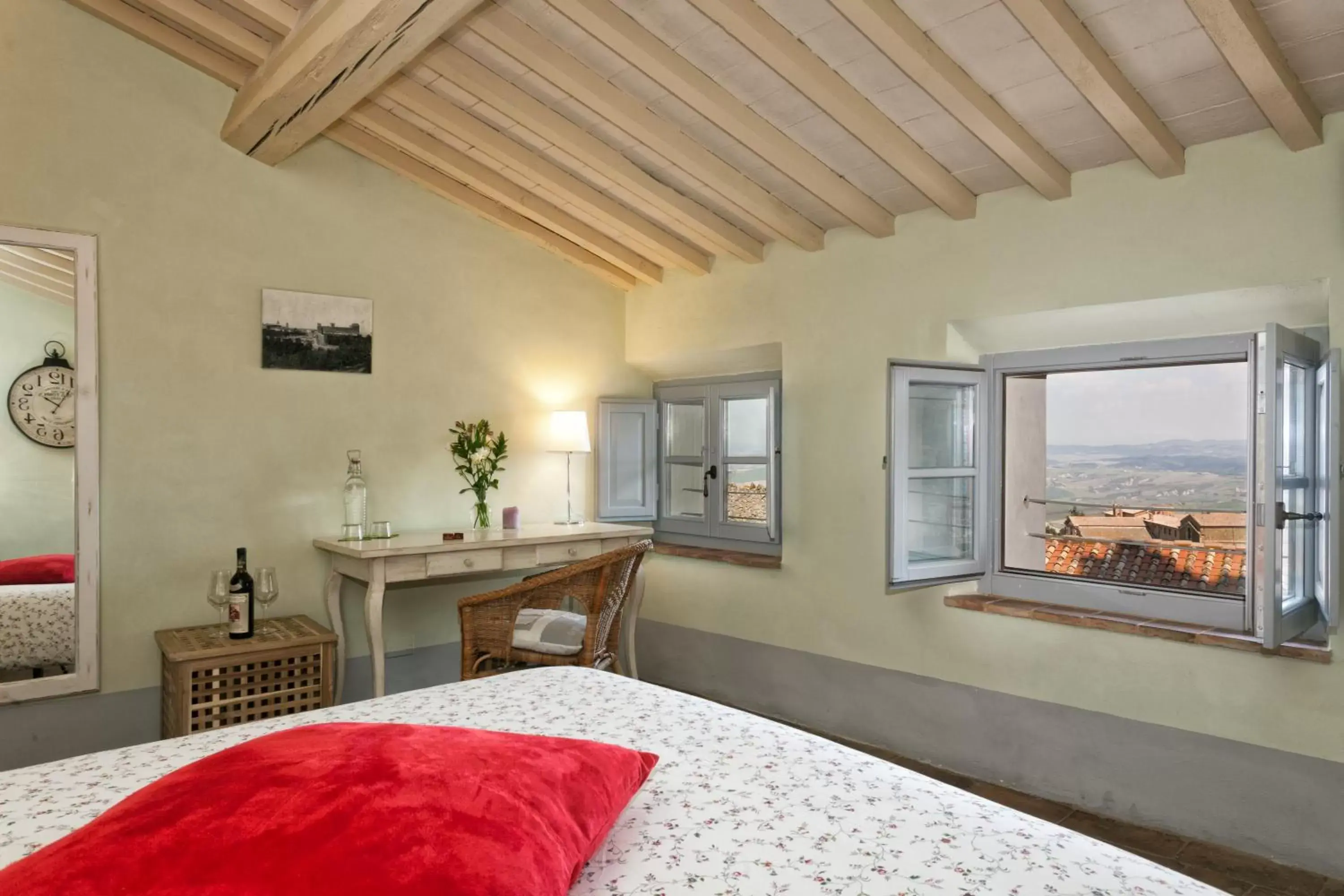 View (from property/room), Bed in Scalette di Piazza B&B