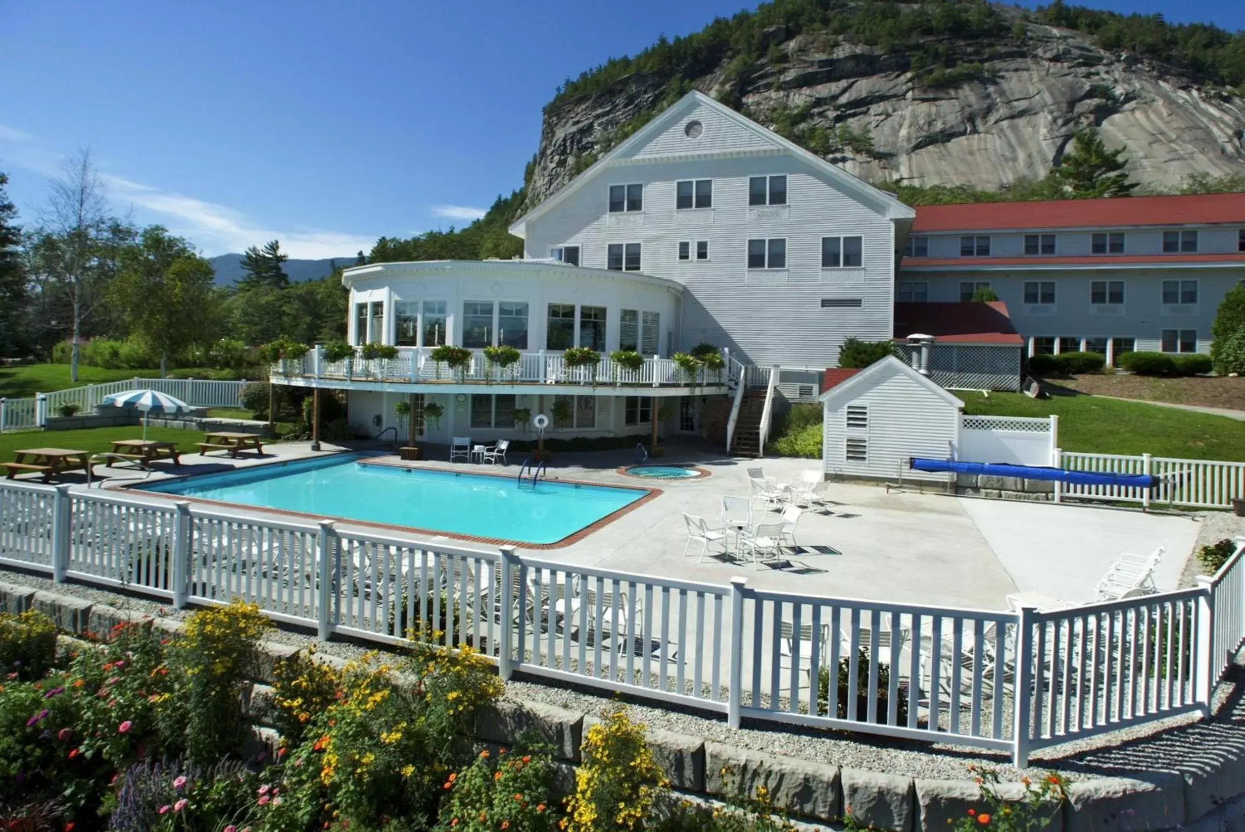 Swimming pool, Pool View in White Mountain Hotel and Resort