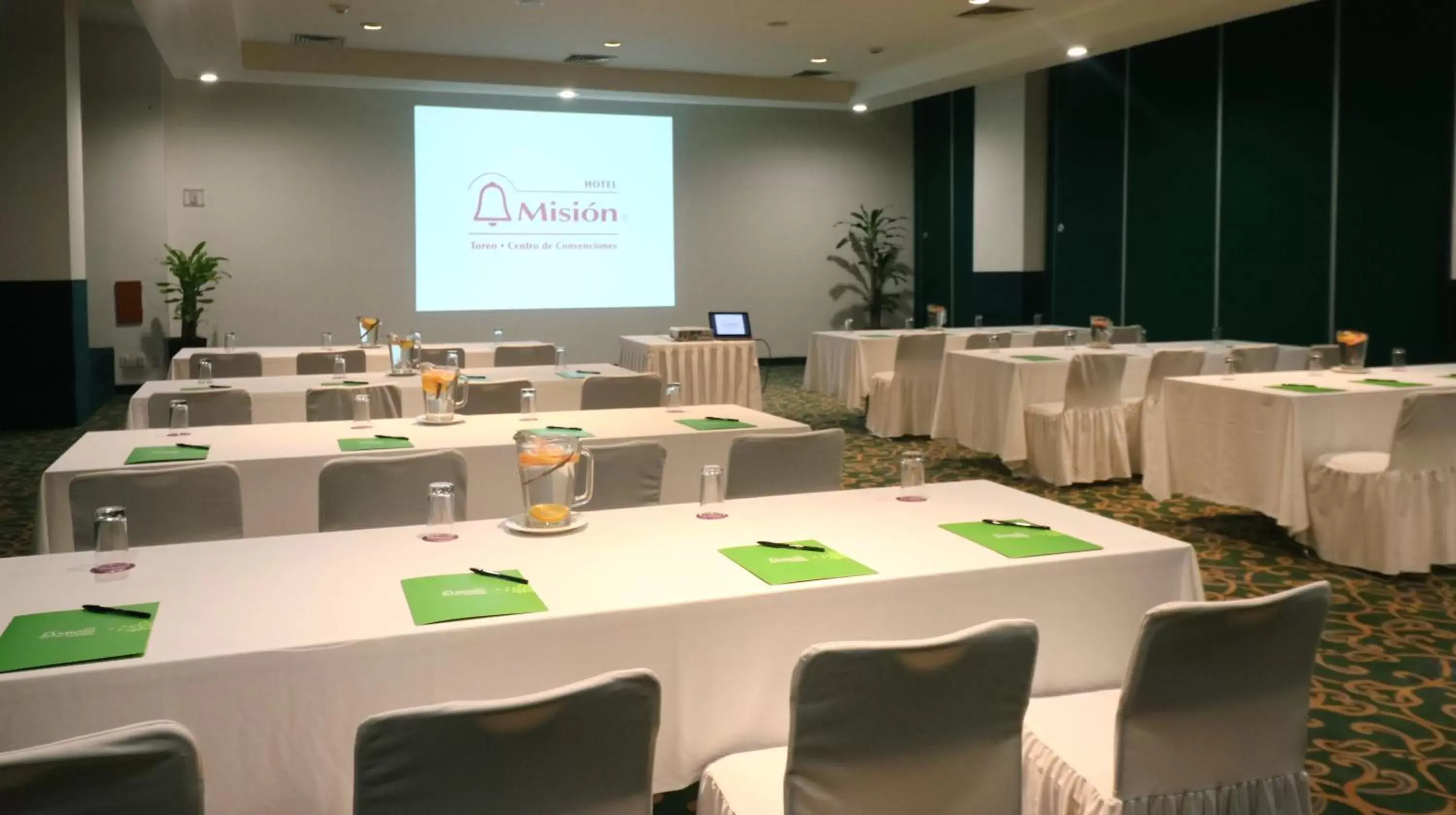 Meeting/conference room in Mision Toreo Centro de Convenciones