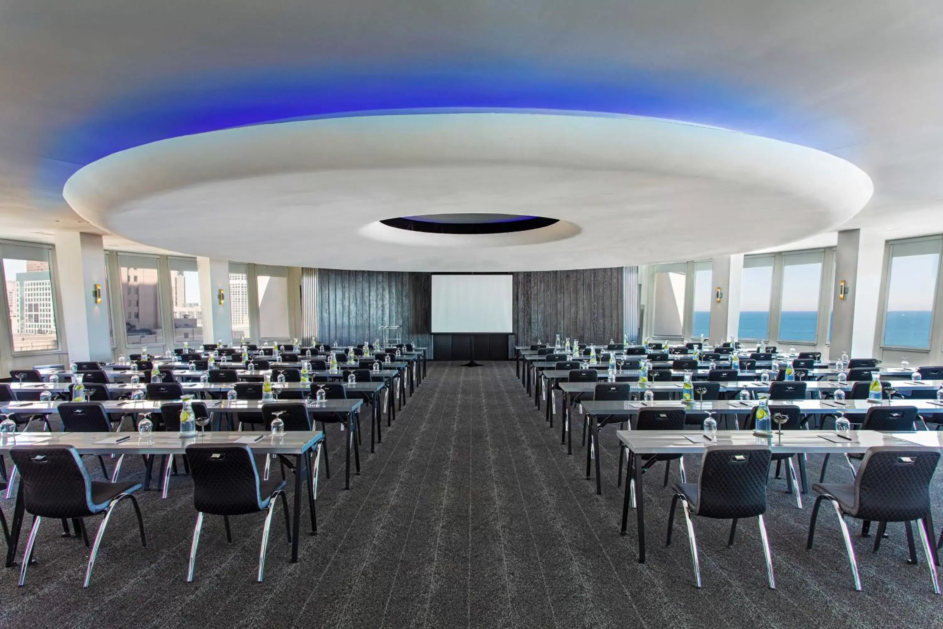 Meeting/conference room in W Chicago - Lakeshore