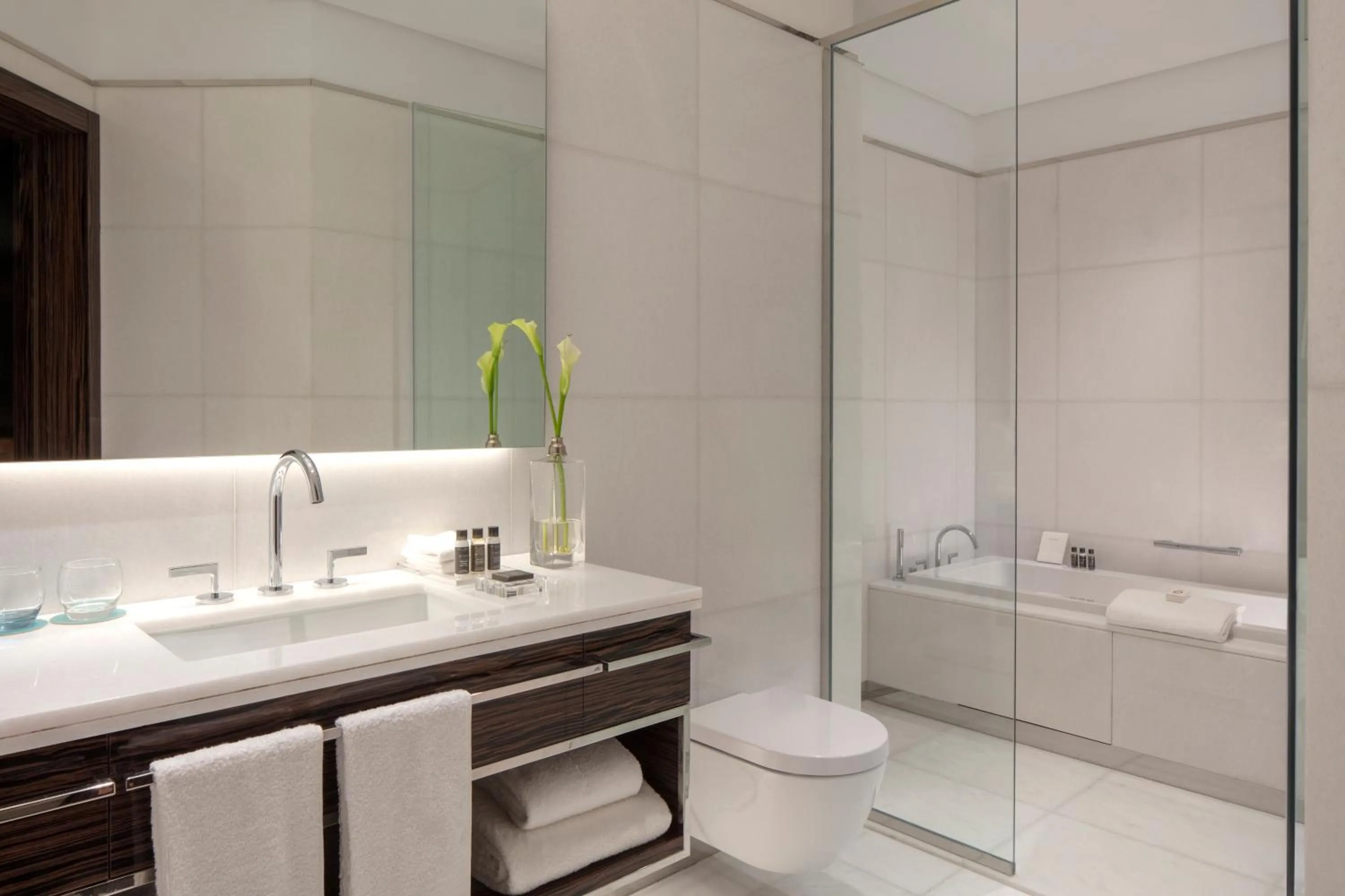 Shower in Hyde Hotel Dubai