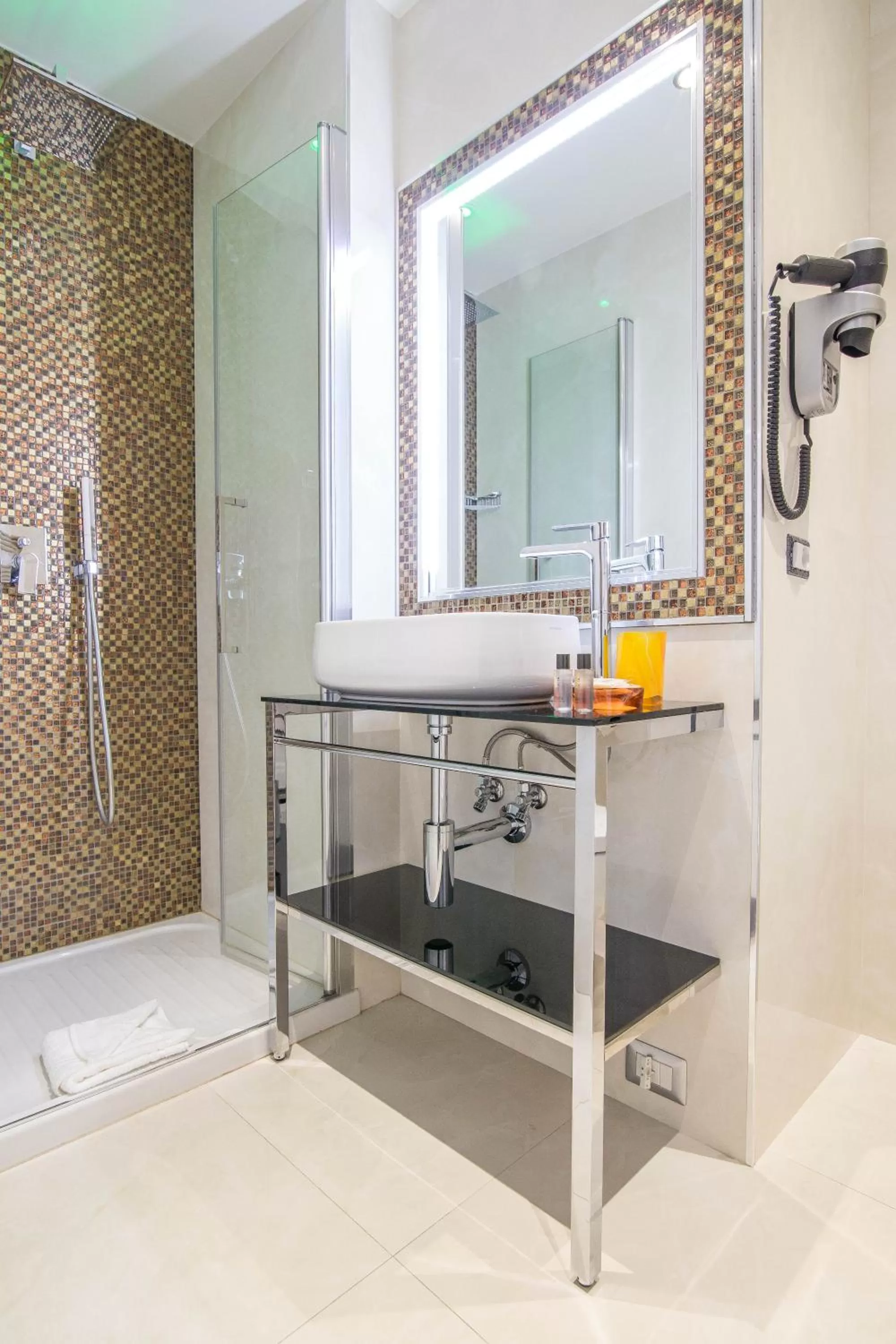 Bathroom in Vatican Relais Rome Suite