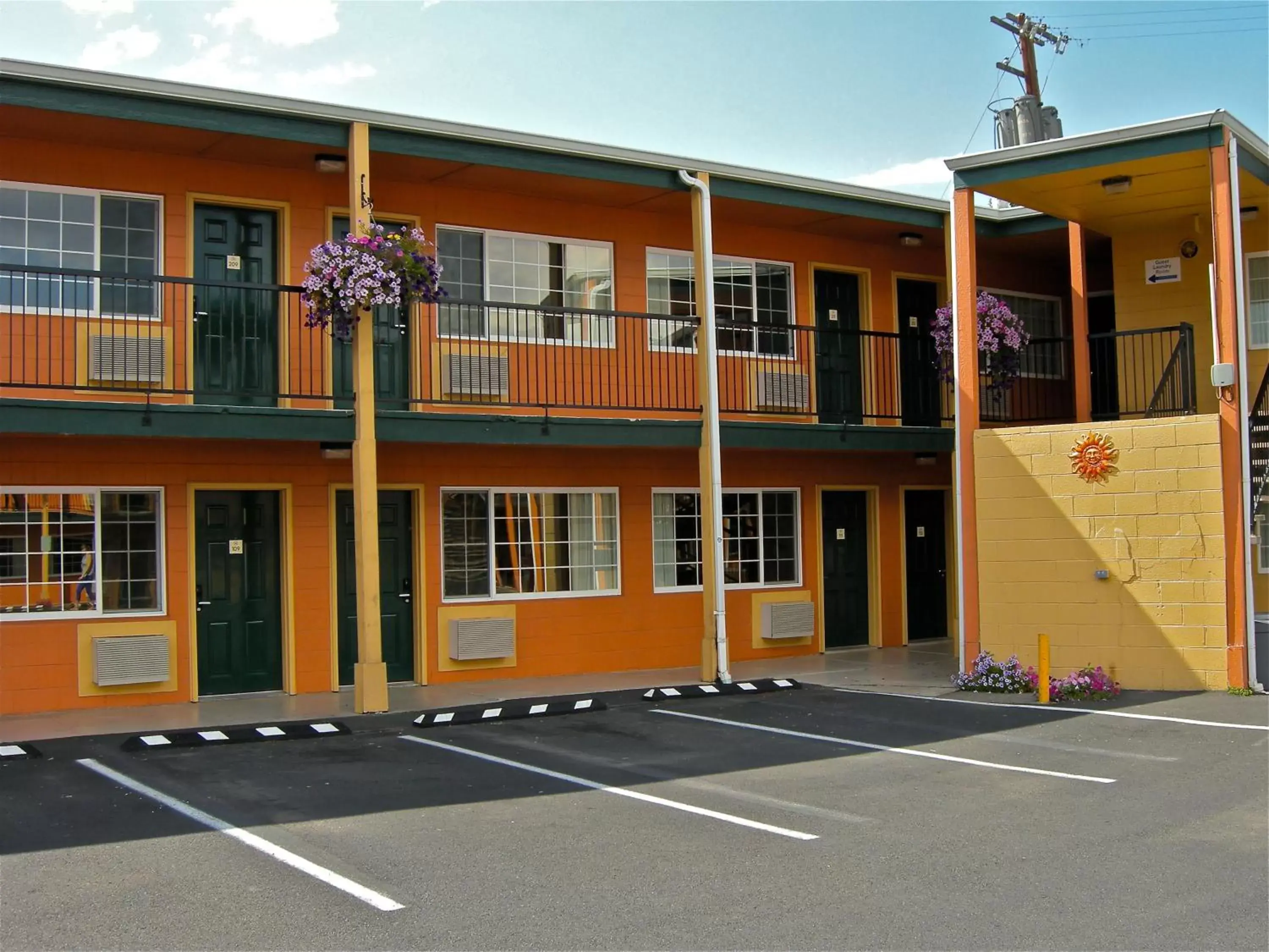 Property building in Americas Best Value Inn - Pendleton Property building in Americas Best Value Inn - Pendleton