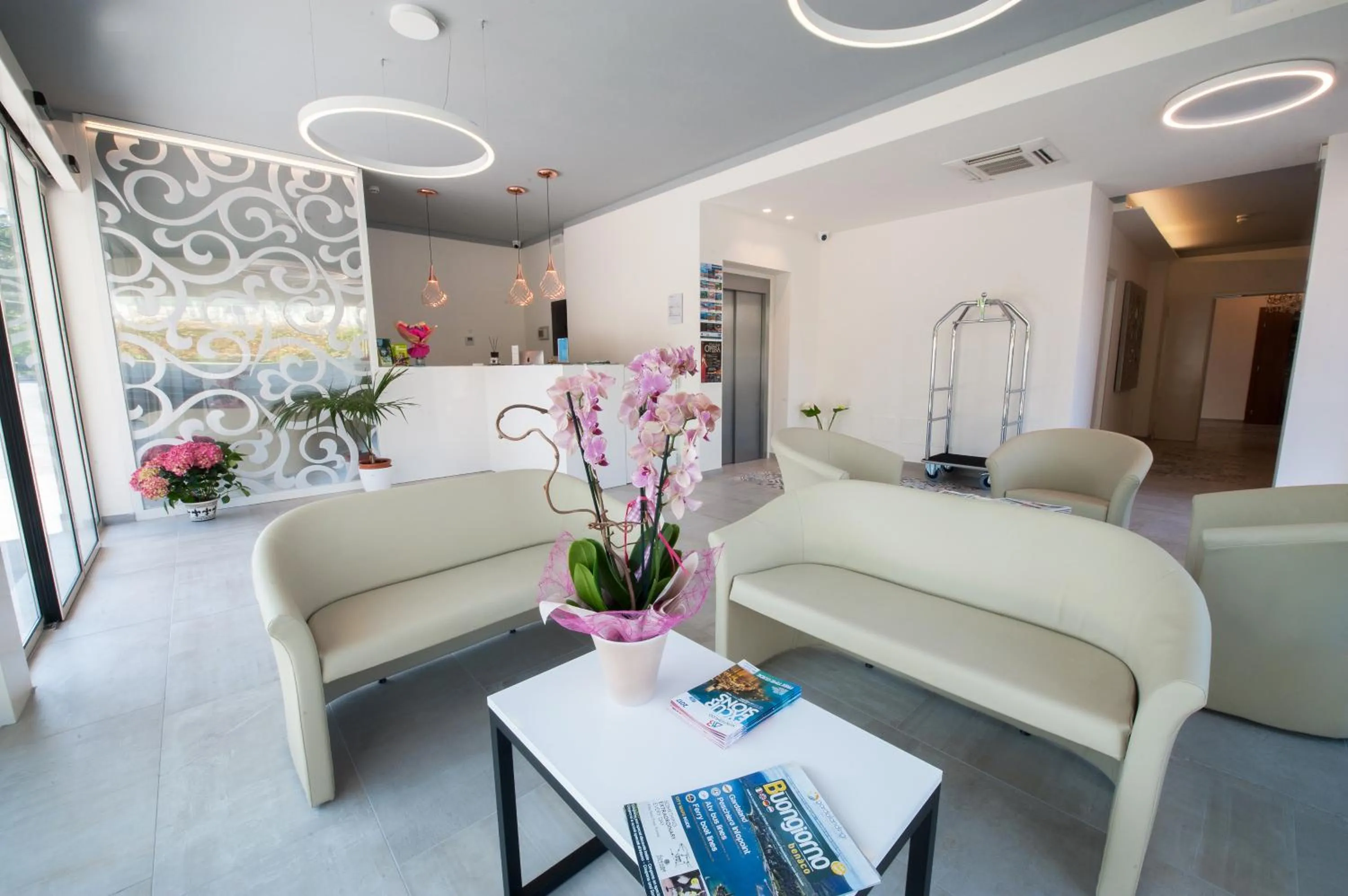 Communal lounge/ TV room in Hotel Italia