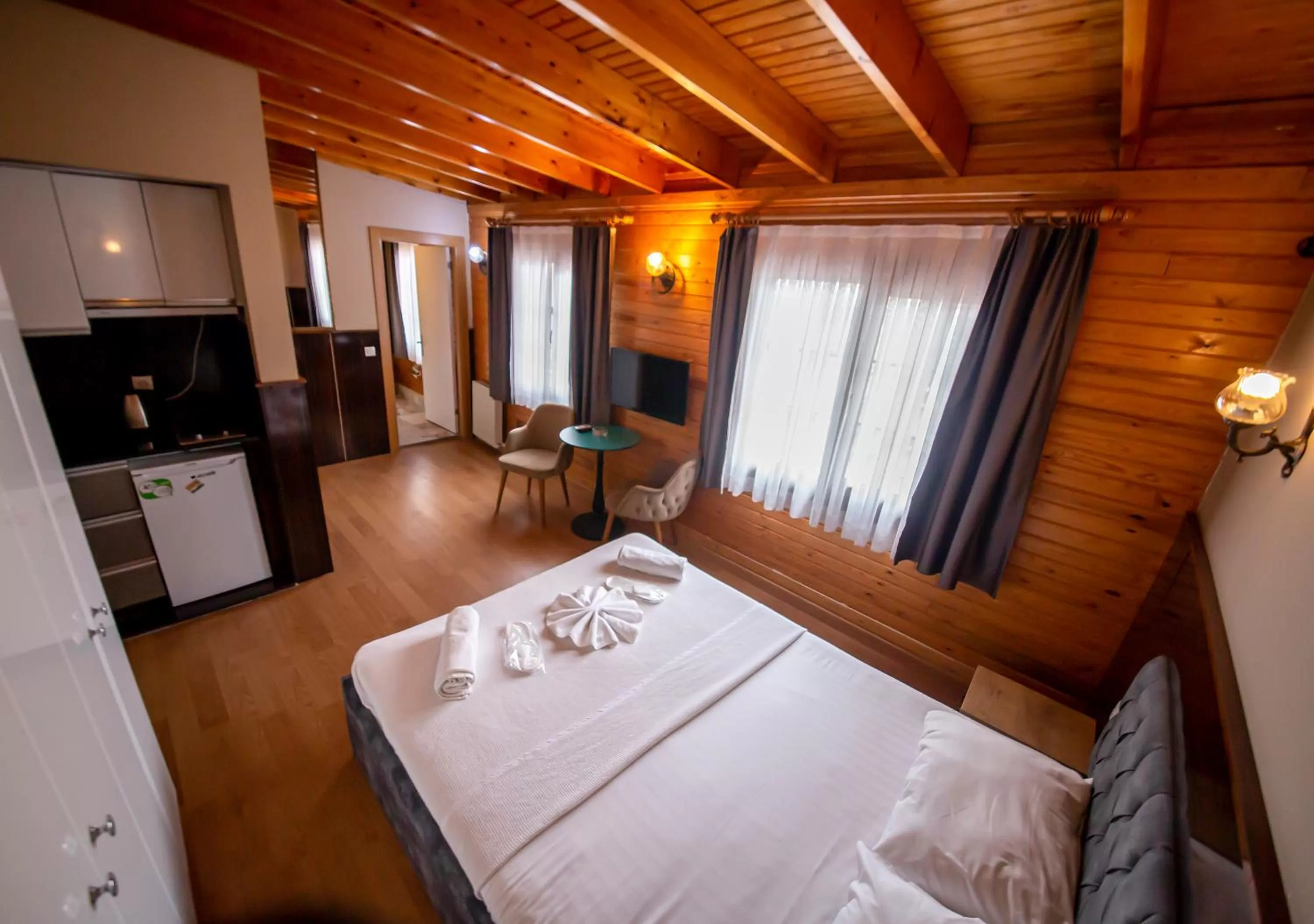 Bed in Royal Palace Hotel