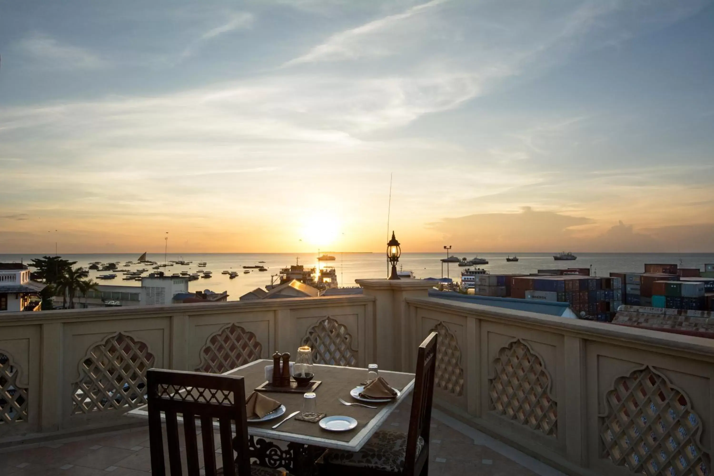 Restaurant/places to eat in Golden Tulip Stone Town Boutique Restaurant/places to eat in Golden Tulip Stone Town Boutique