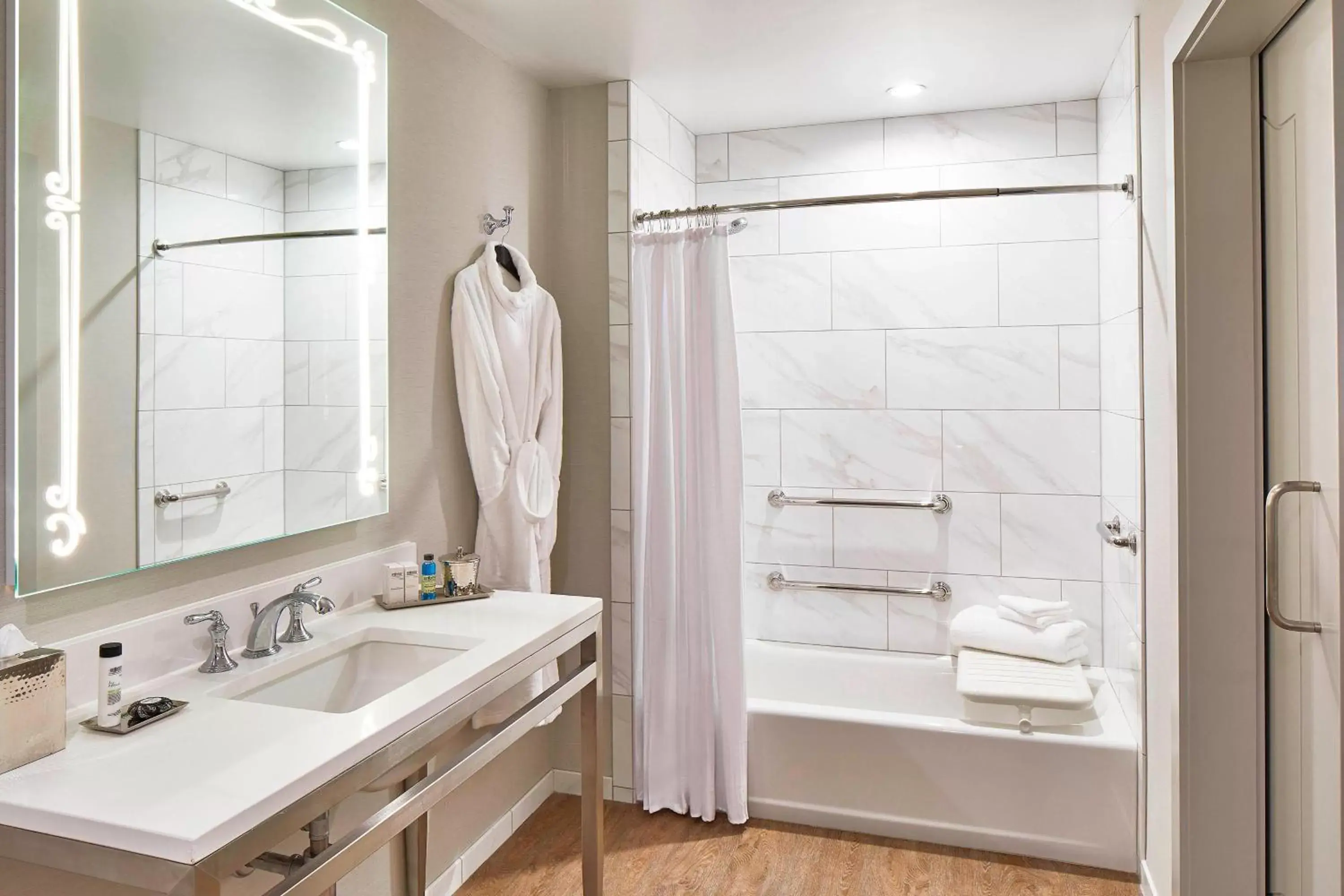 Bathroom in The Edwin Hotel, Autograph Collection