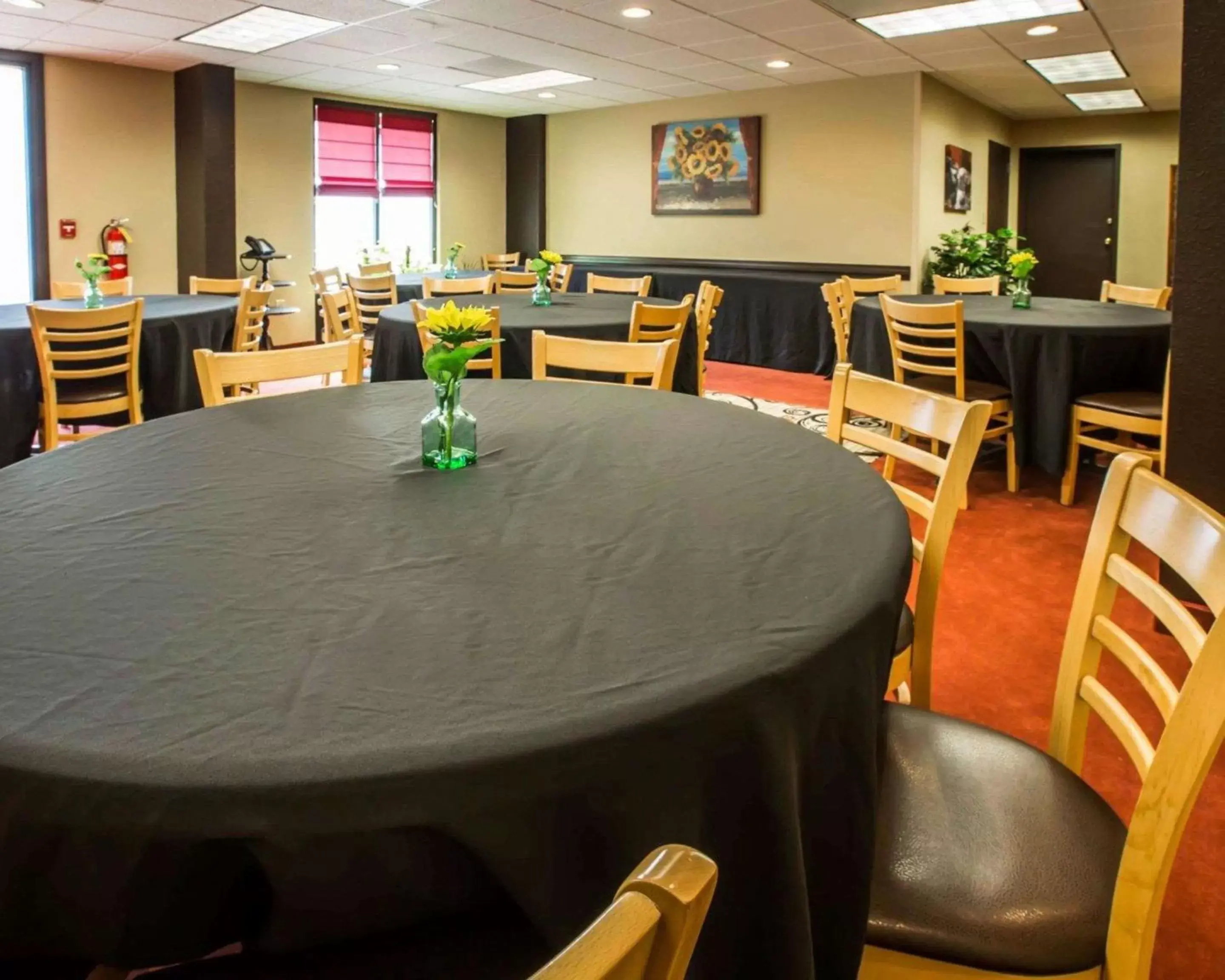 On site, Restaurant/Places to Eat in Quality Inn Jonesville I-77