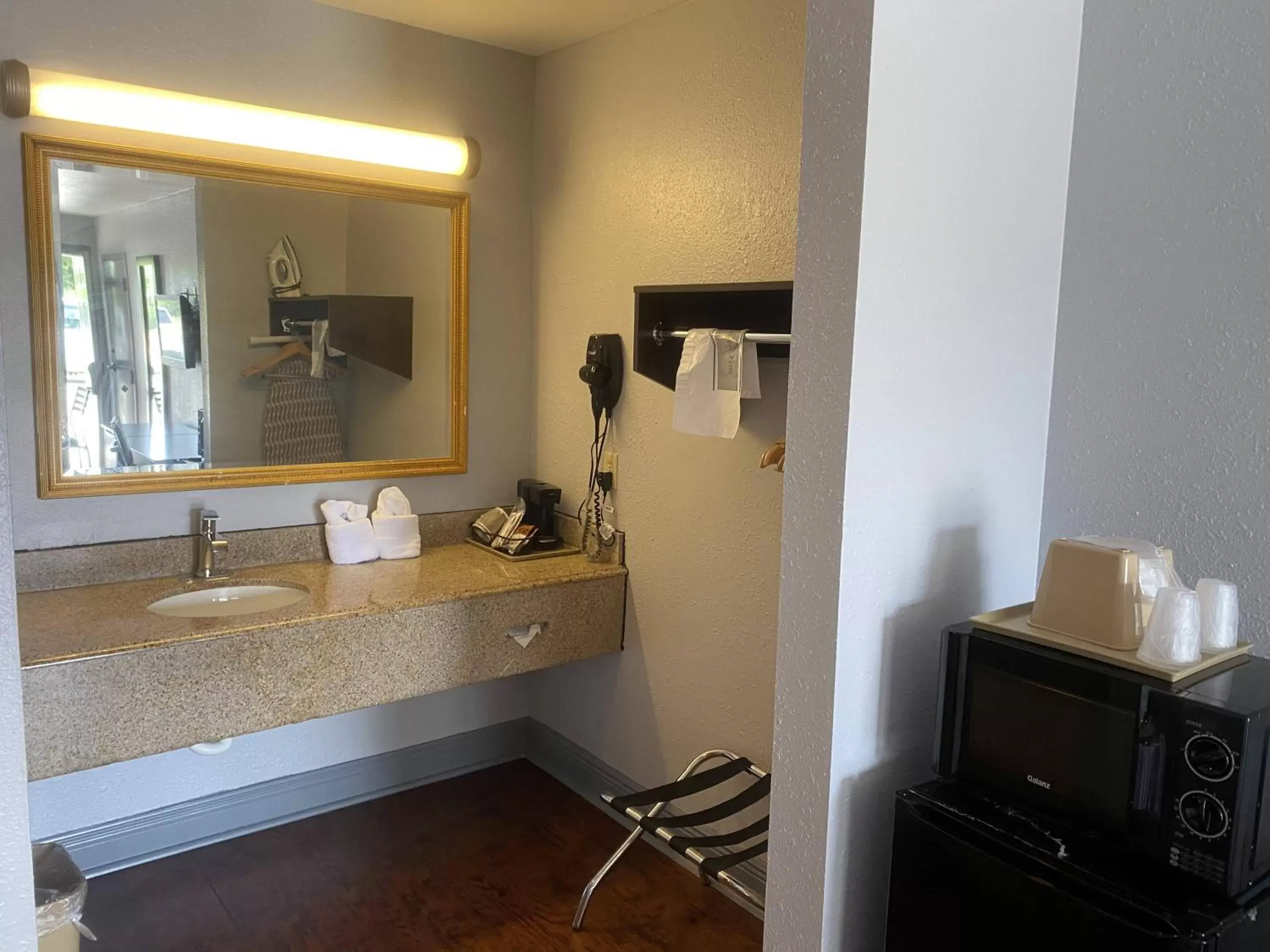 Bathroom in SureStay Plus Hotel by Best Western Hammond