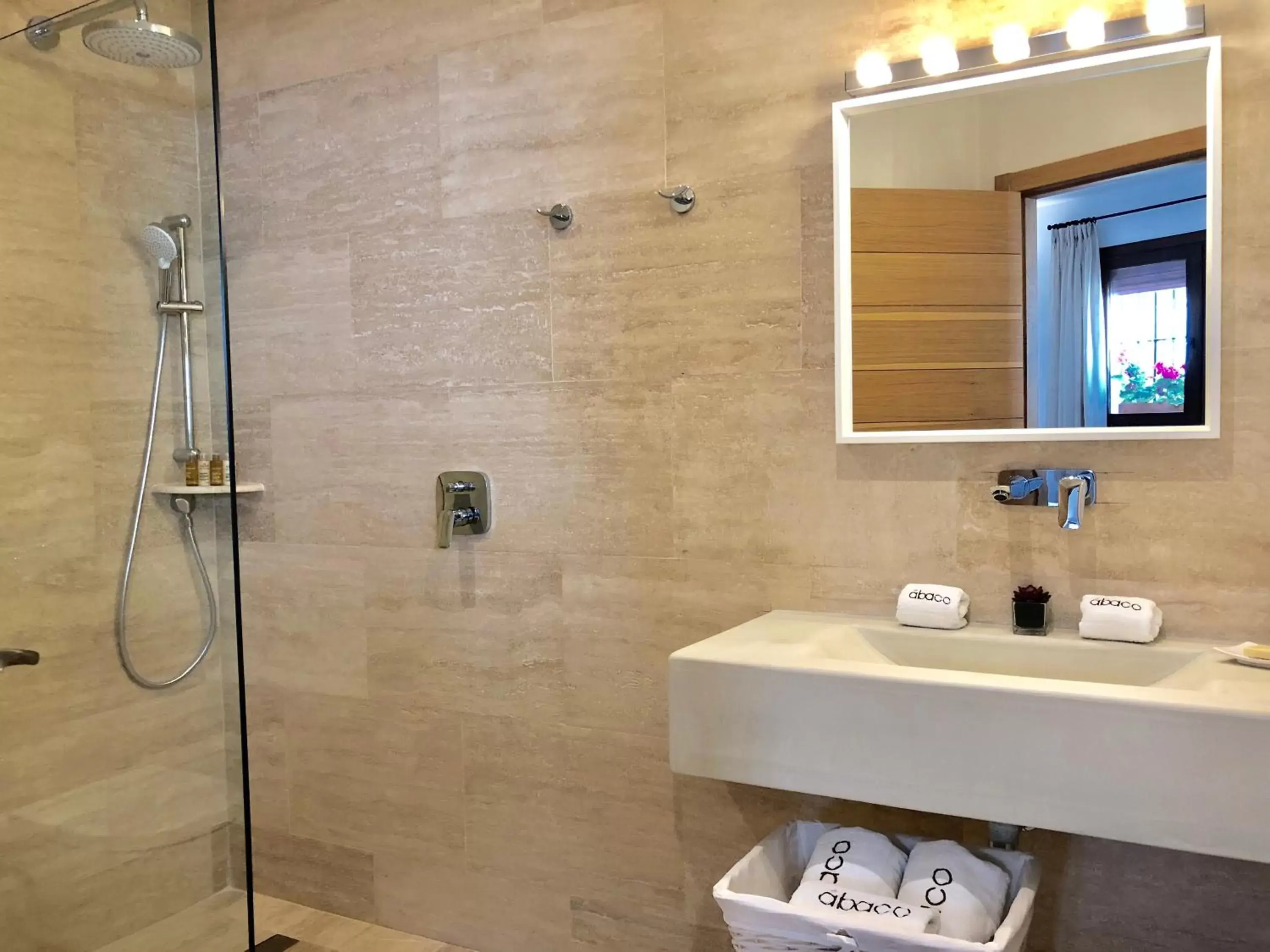 Shower, Bathroom in Hotel Abaco Altea