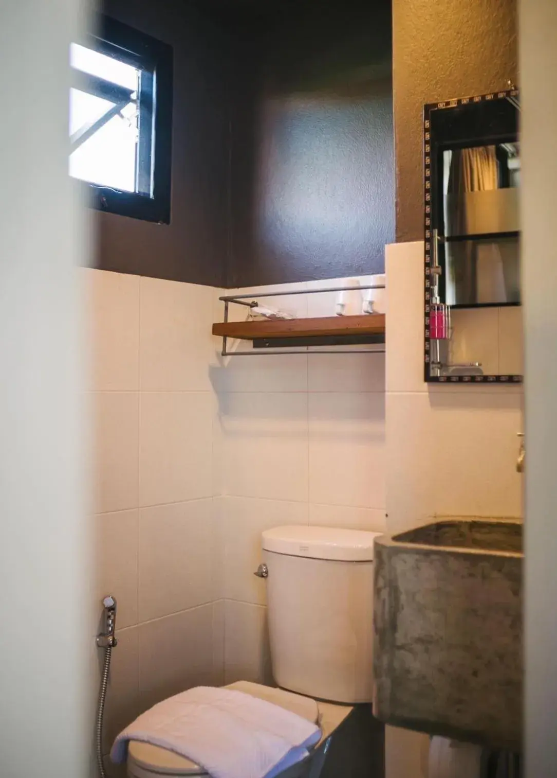 Toilet, Bathroom in Cozy Inn Chiang Mai