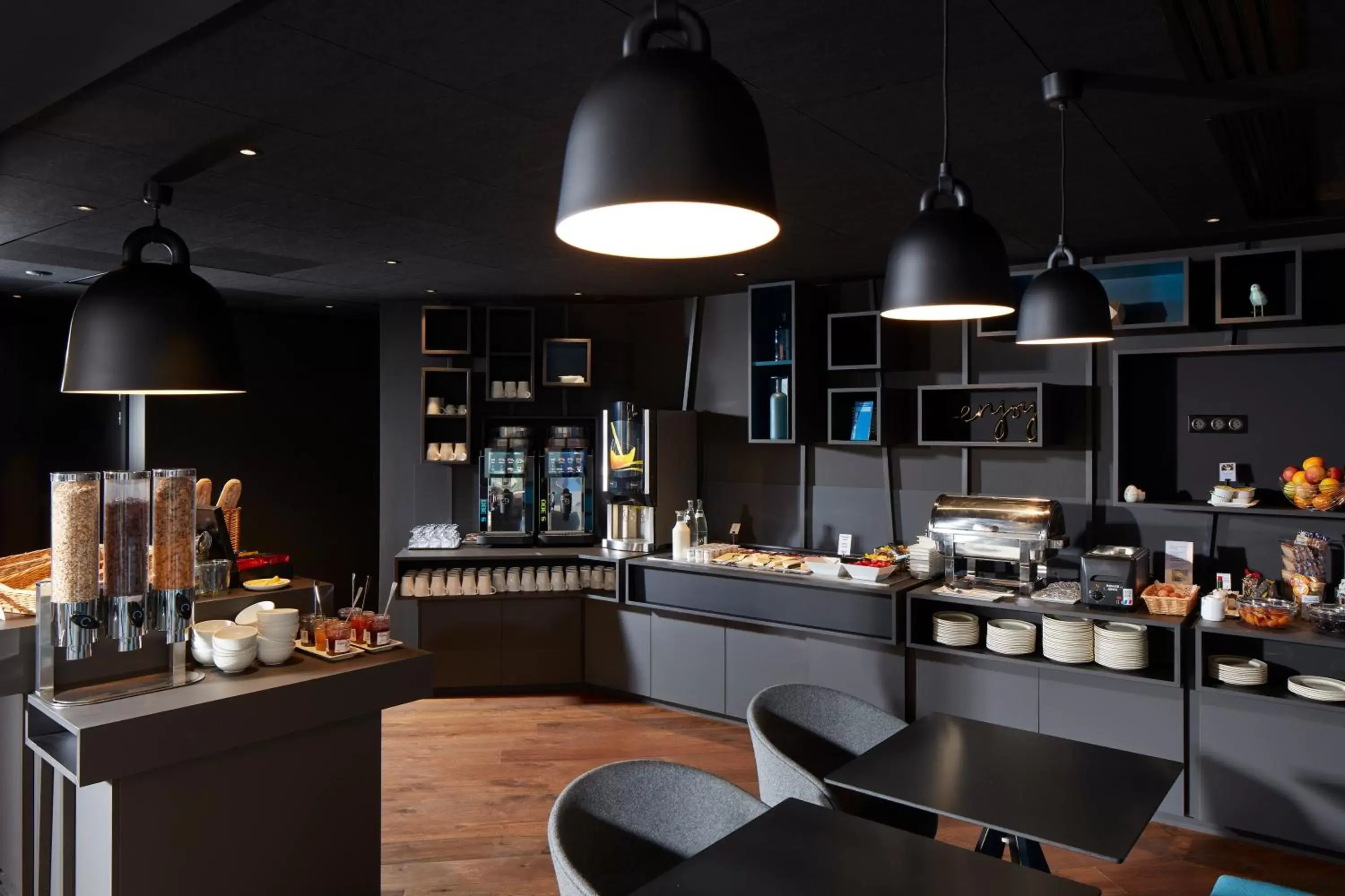 Buffet breakfast, Restaurant/Places to Eat in Novotel Suites Colmar Centre