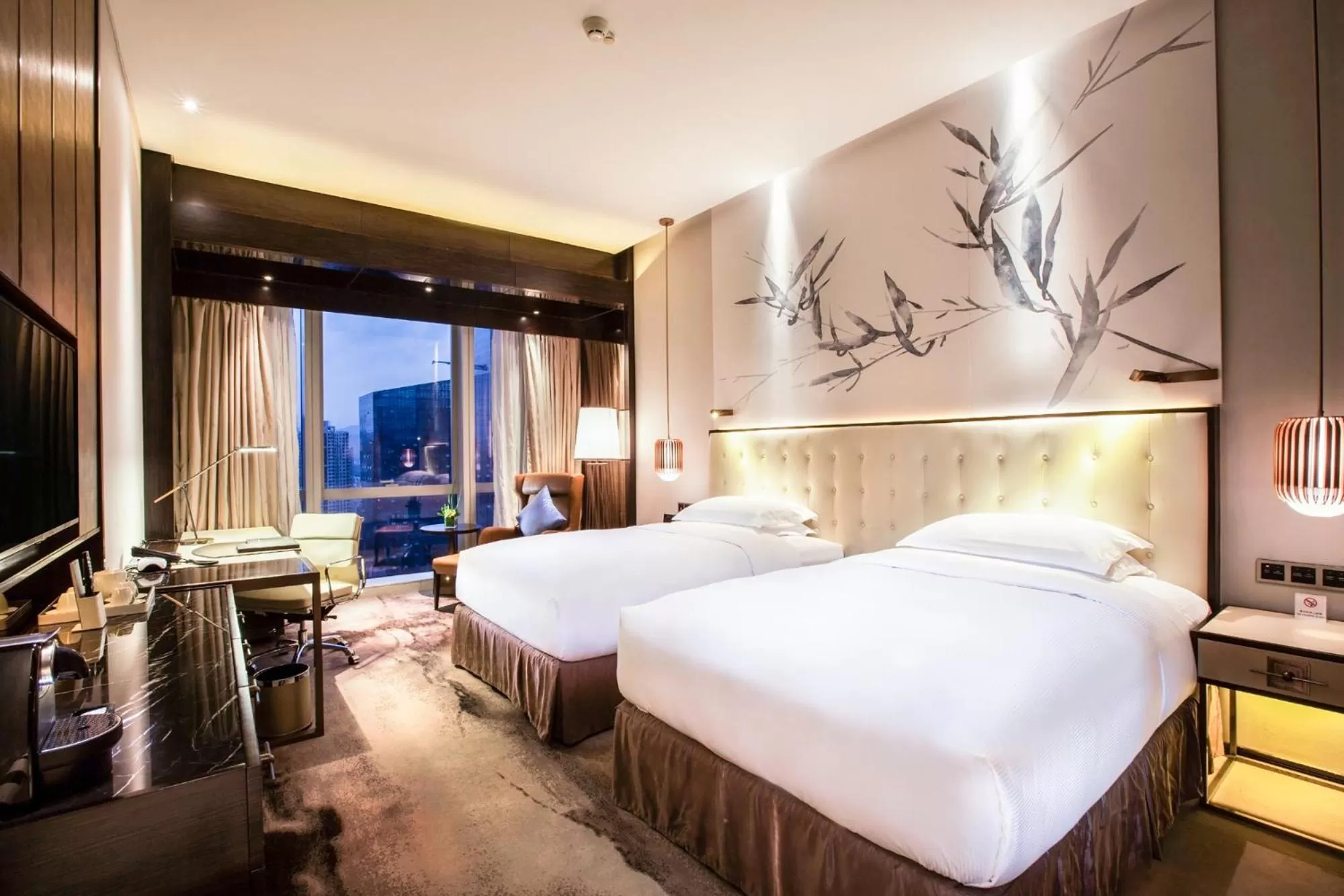 Bed in Hilton Shenzhen Futian, Metro Station at Hotel Front Door, Close to Futian Convention & Exhibition Center