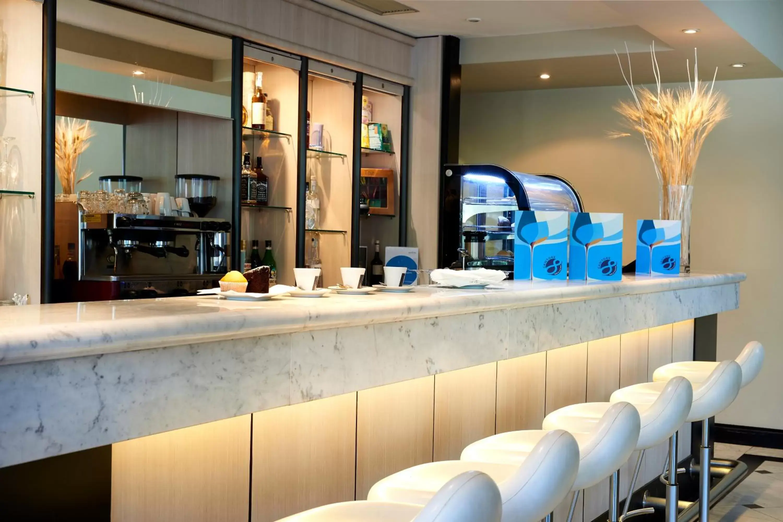 Lounge or bar, Lounge/Bar in Hotel Novotel Genova City