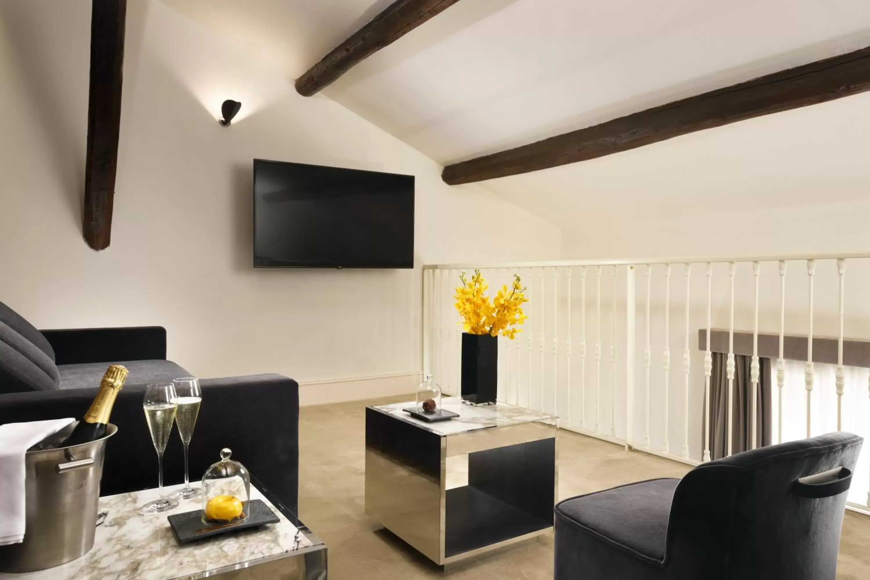 TV and multimedia, TV/Entertainment Center in The First Dolce - Preferred Hotels & Resorts