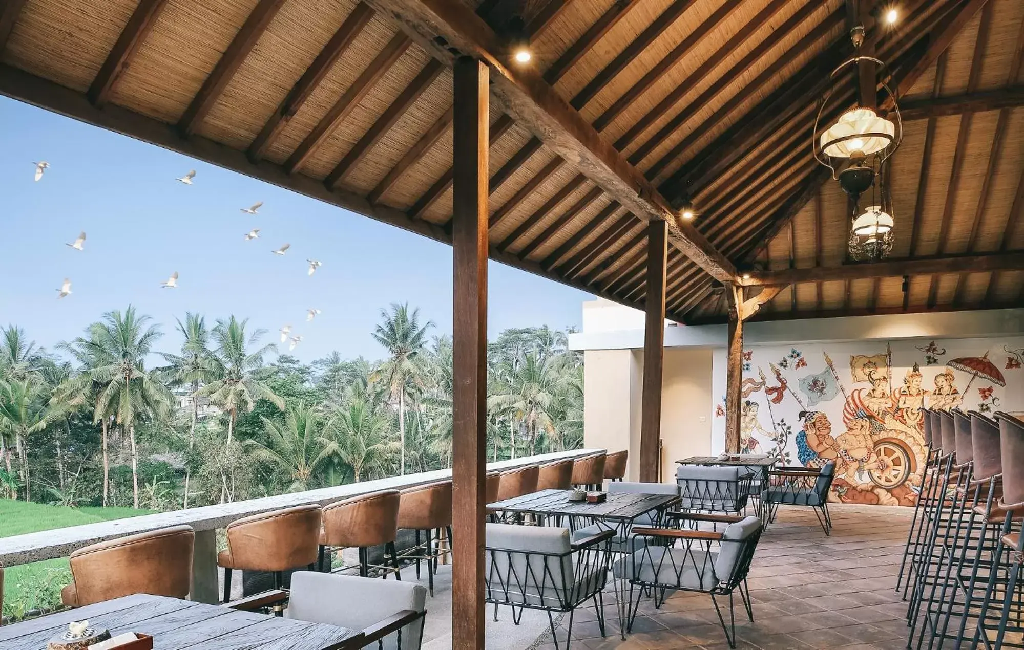 Lounge or bar in Kuwarasan A Pramana Experience Lounge or bar in Kuwarasan A Pramana Experience