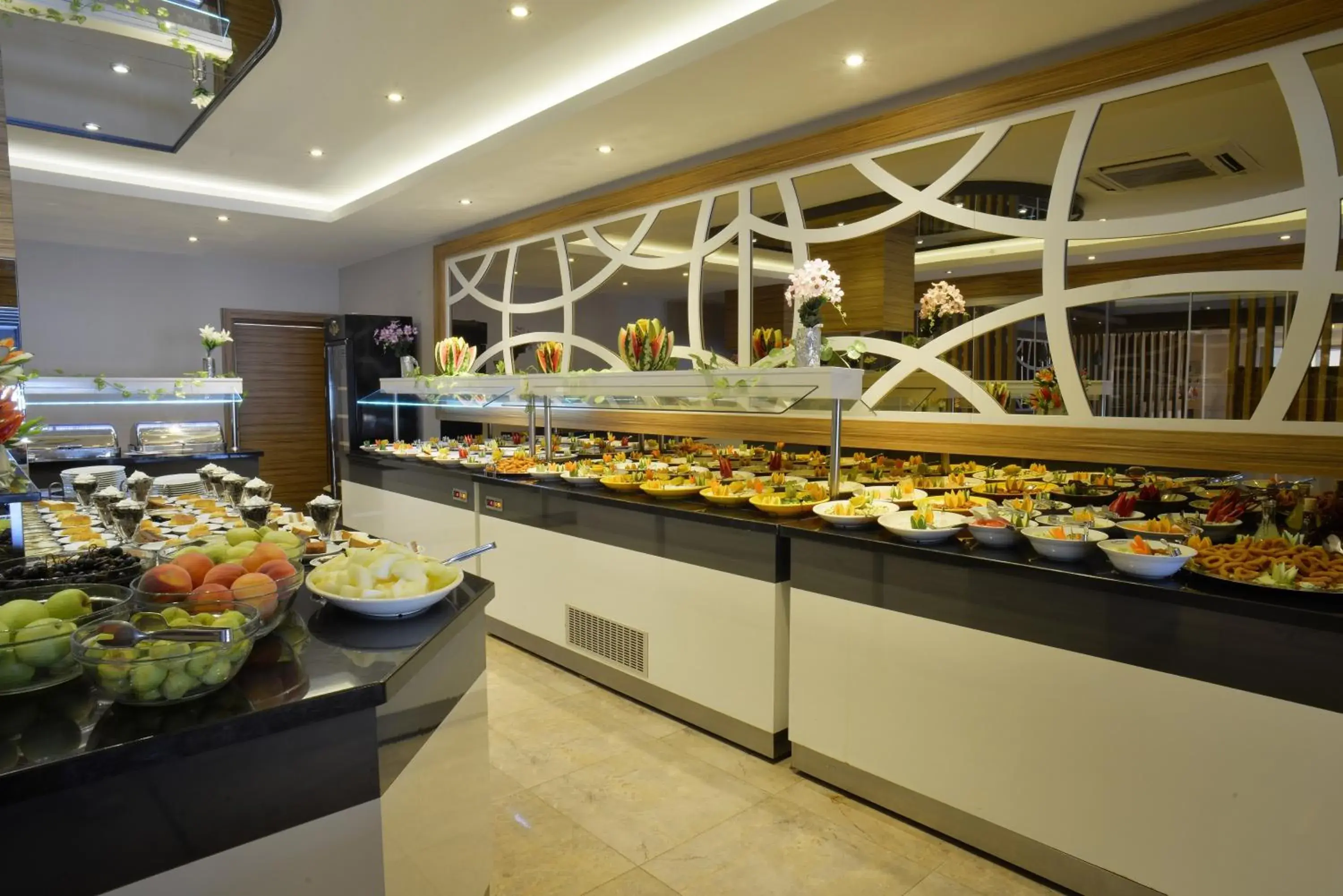 Food in Maris Beach Hotel Food in Maris Beach Hotel