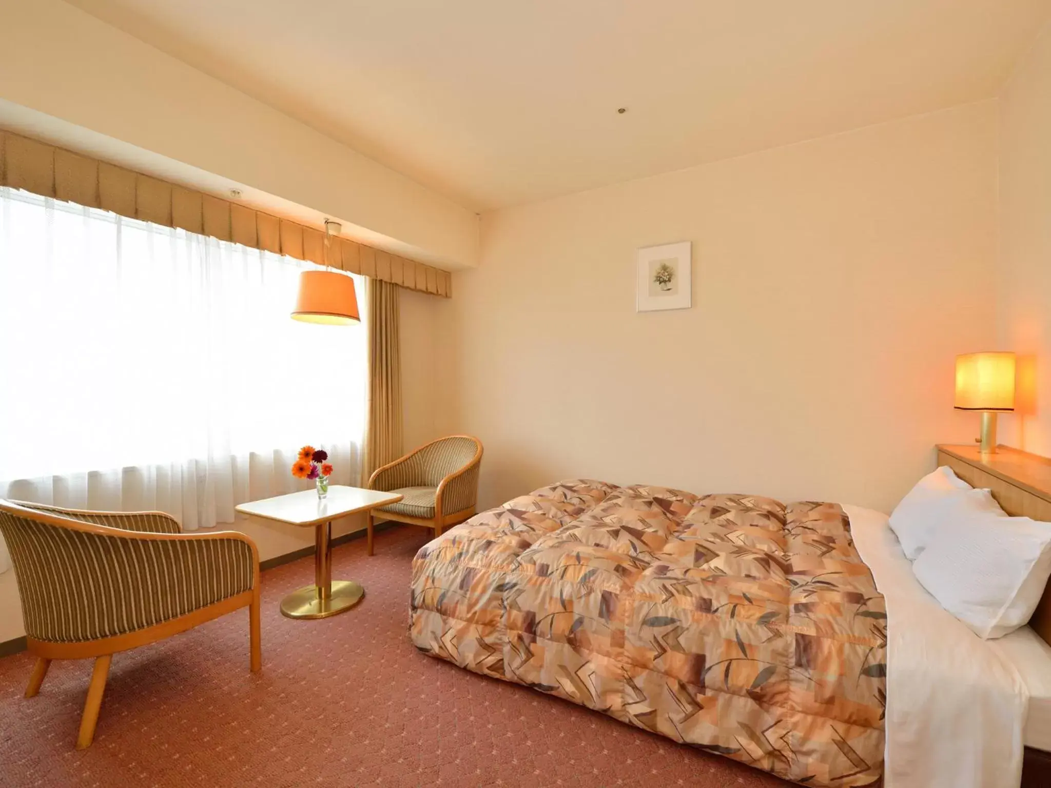 Day, Bed in Hotel Crown Palais Hamamatsu