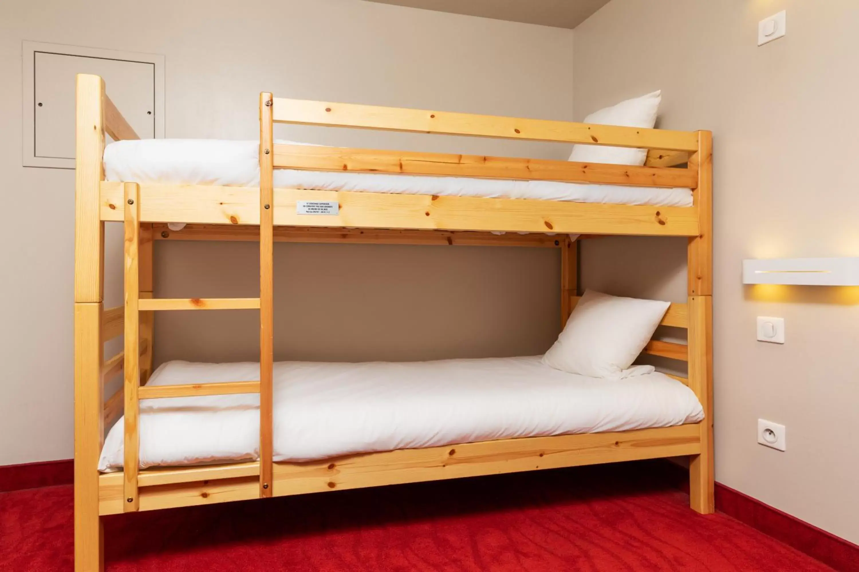 Bunk Bed in SOWELL HOTELS Le Parc & Spa