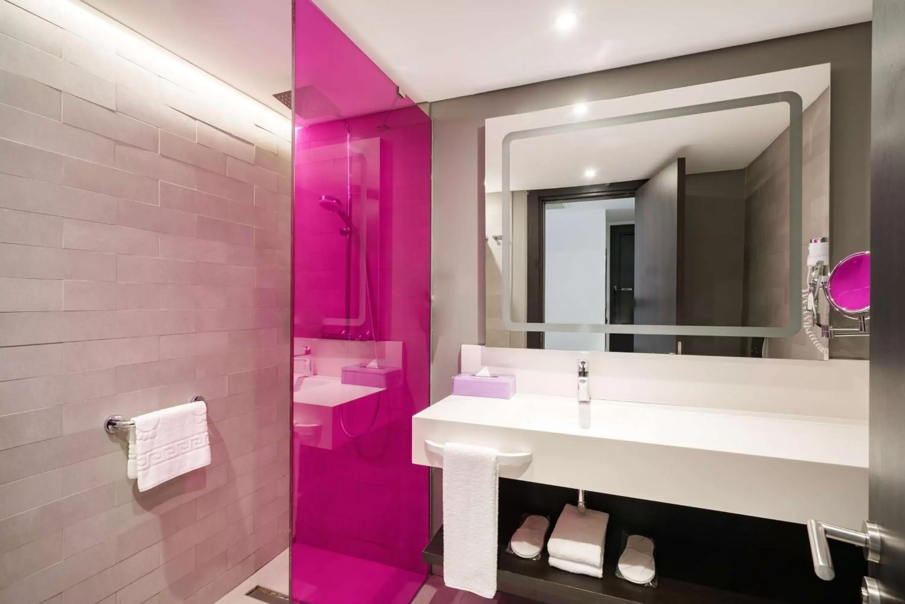 Bathroom in Park Inn by Radisson Izmir