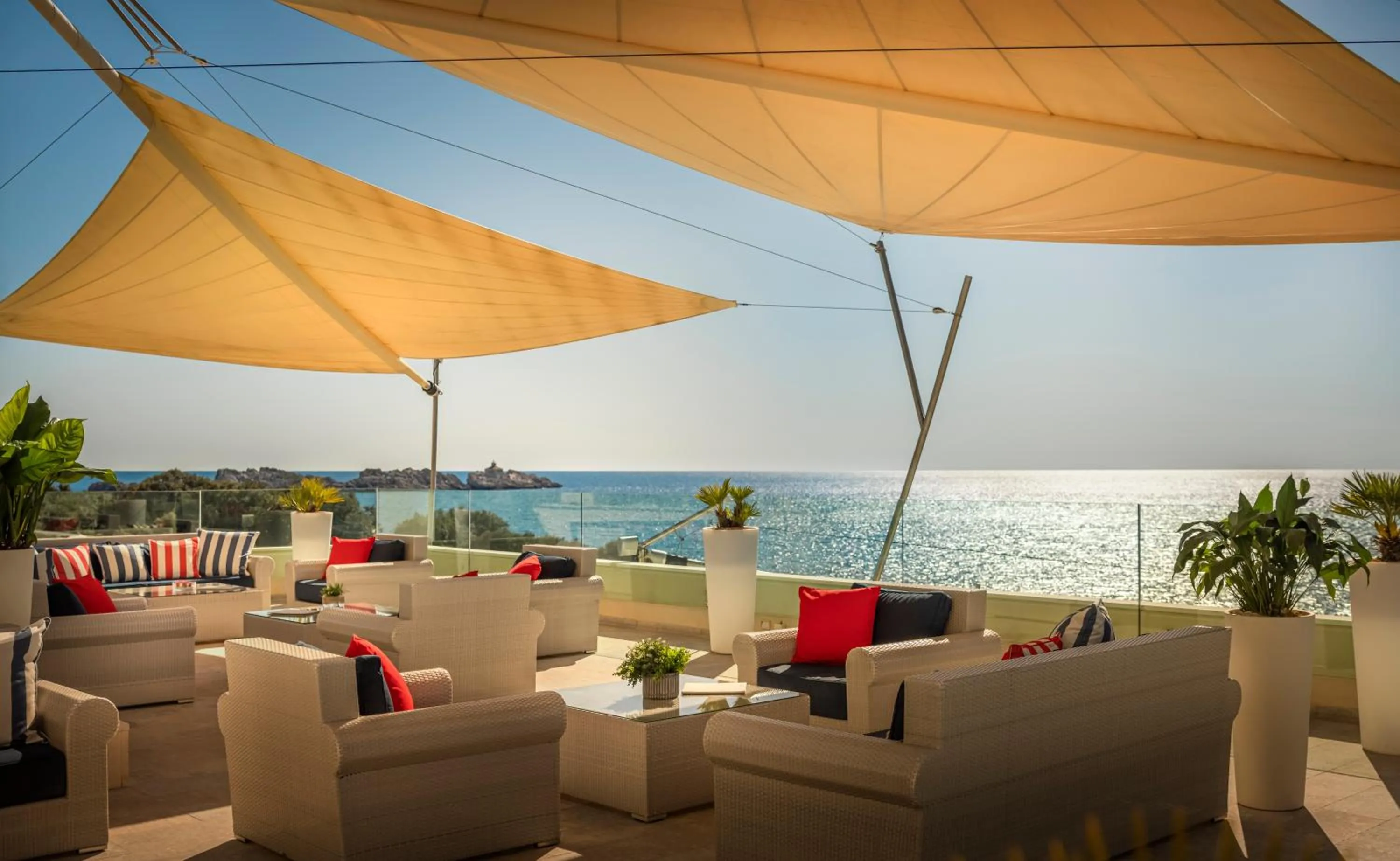 Lounge or bar in President Hotel, Valamar Collection