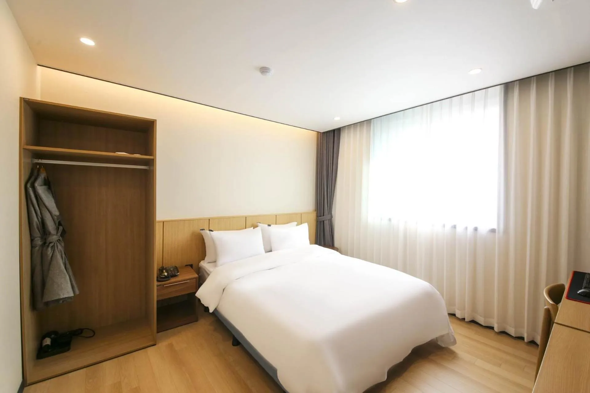 Bed in Benikea hotel