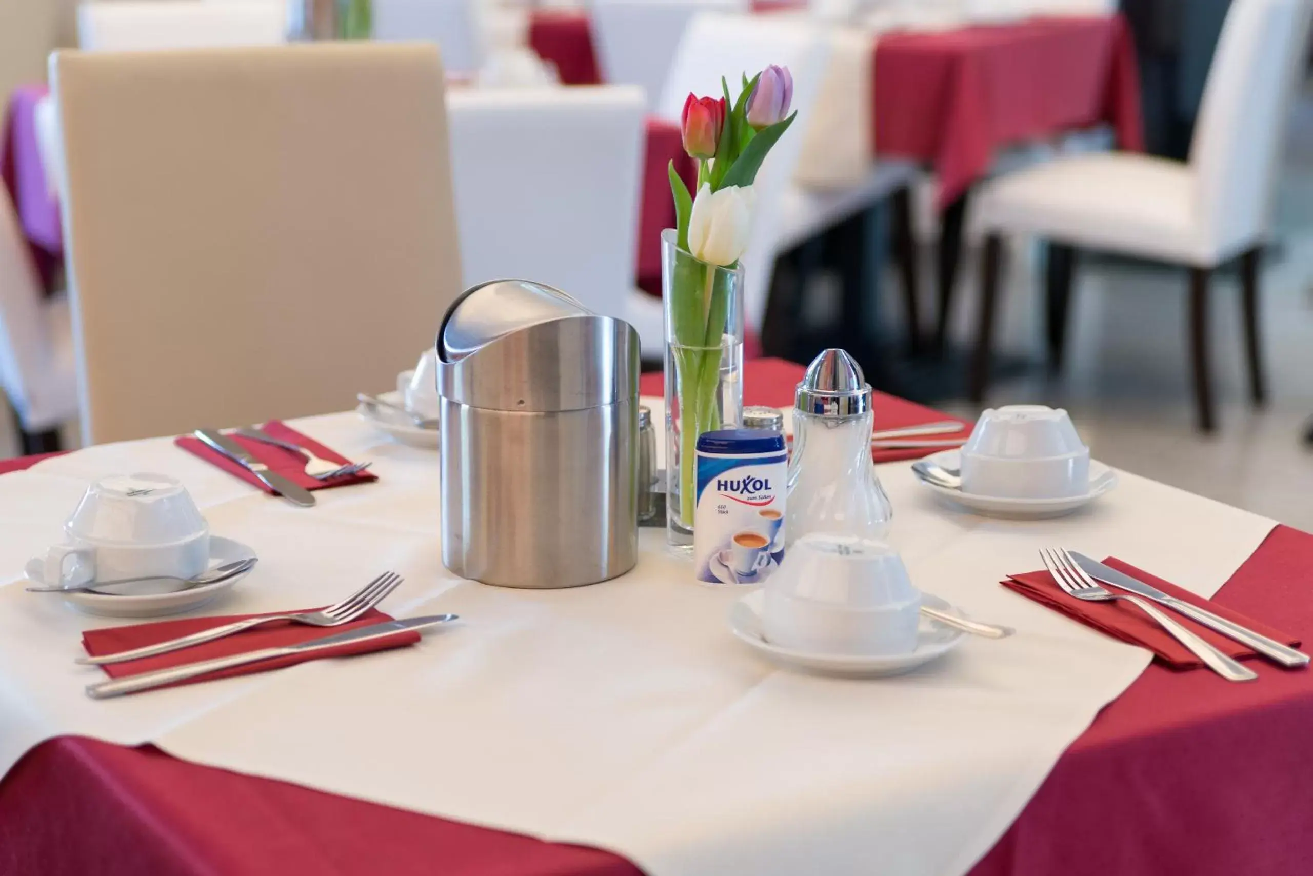 Restaurant/Places to Eat in Goethe Business Hotel by Trip Inn