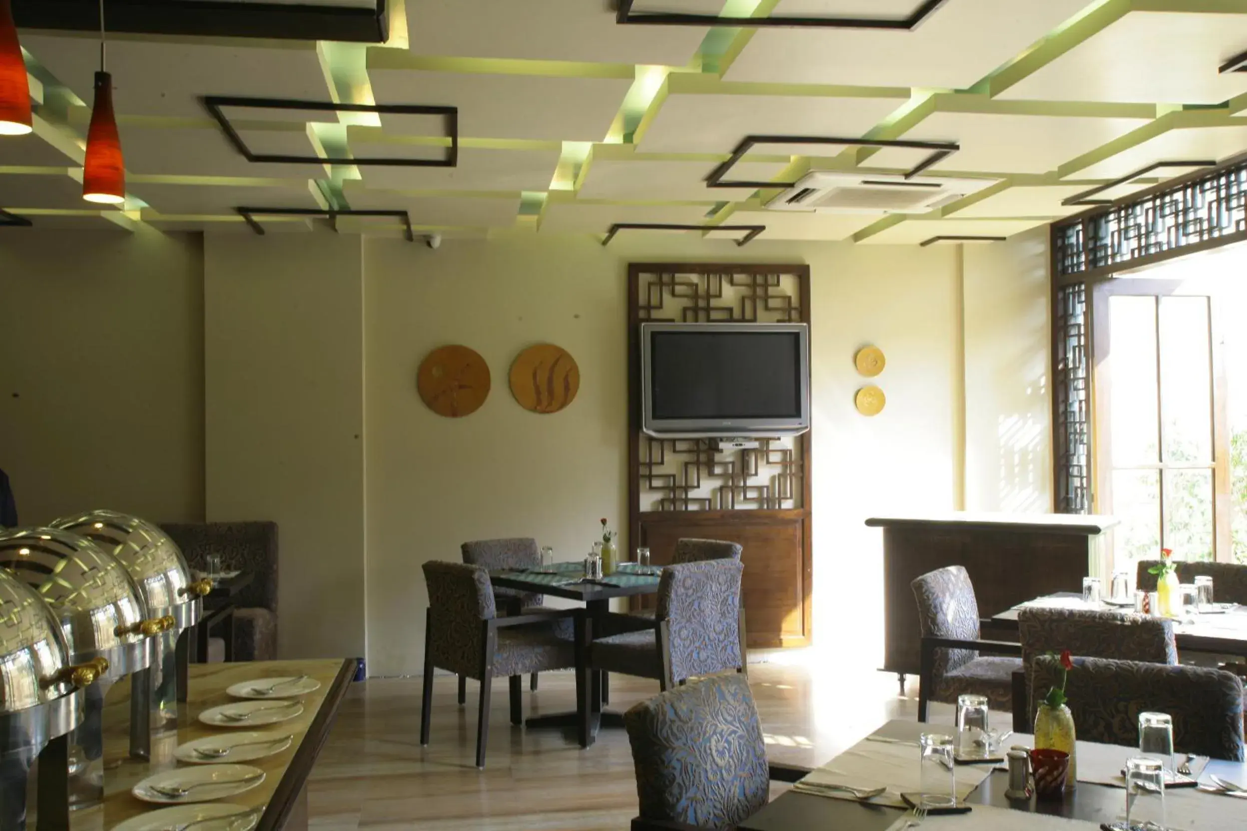 Breakfast, Restaurant/Places to Eat in juSTa Gurgaon