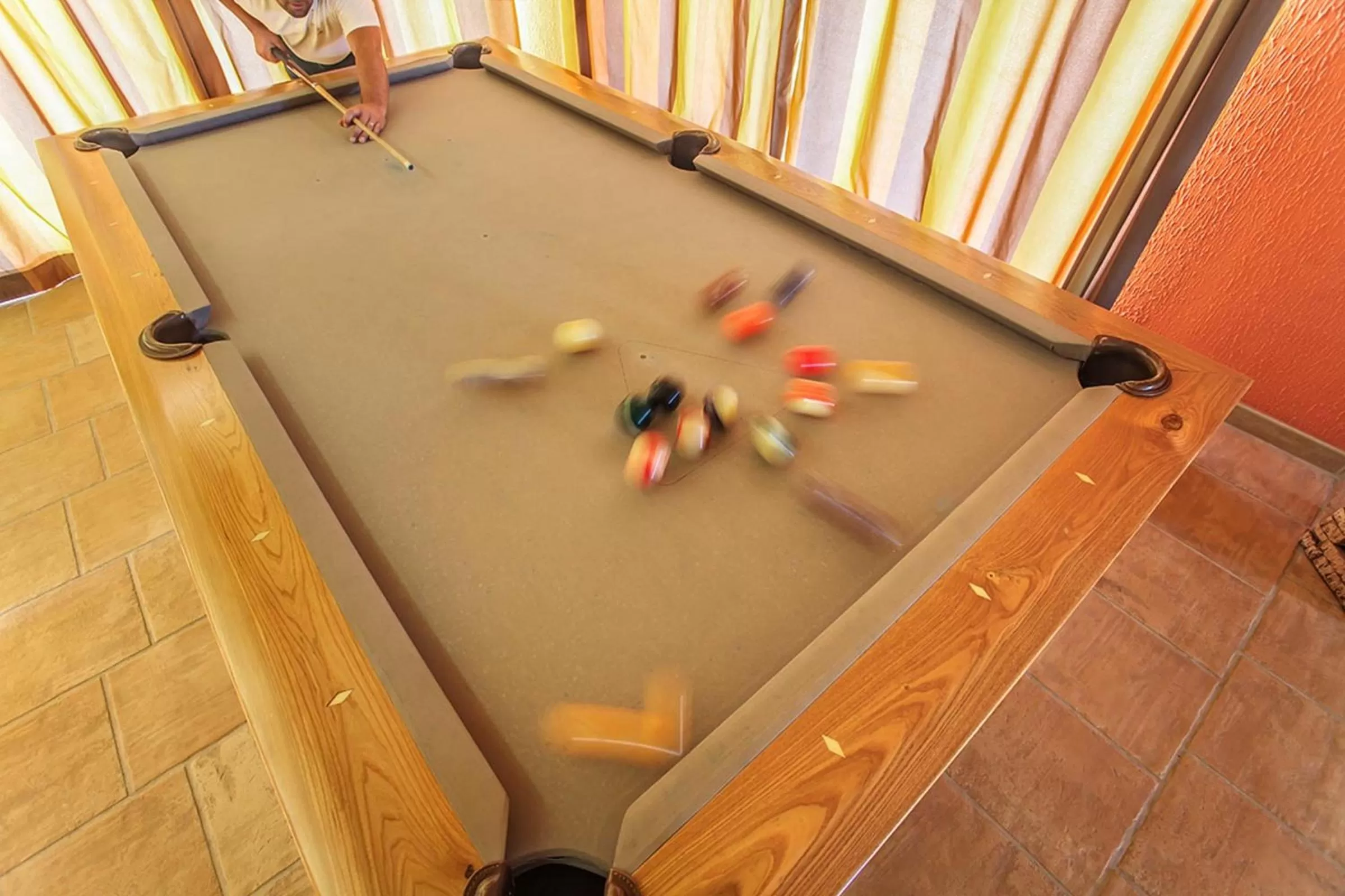 Game Room in Montinho De Ouro