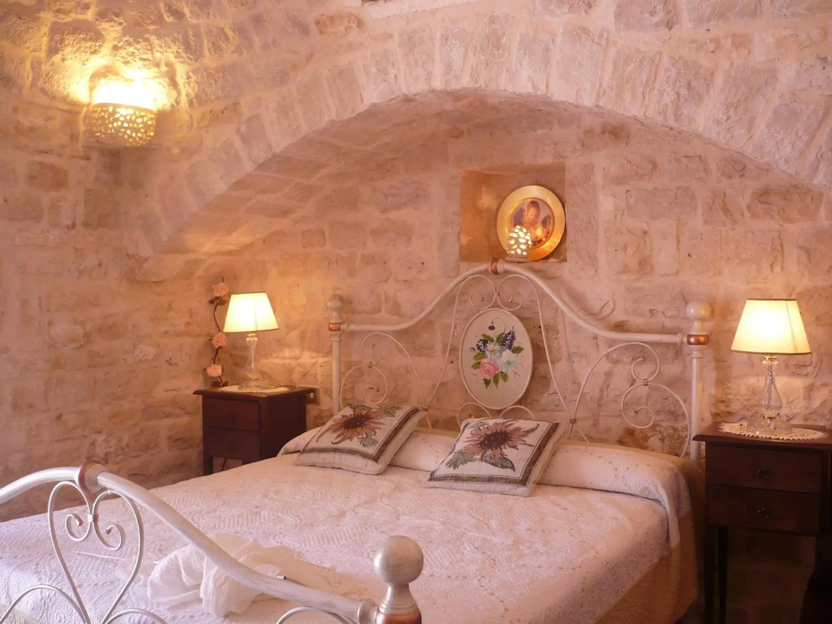 Bedroom, Bed in L'Isola Felice e Trulli Sotto Le Stelle