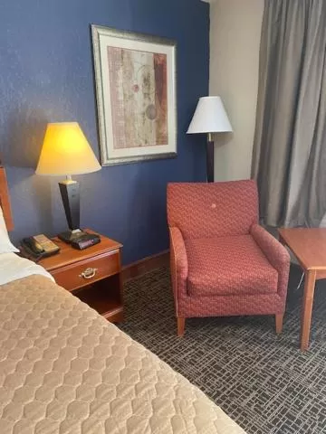 Seating Area in Andy Griffith Parkway Inn