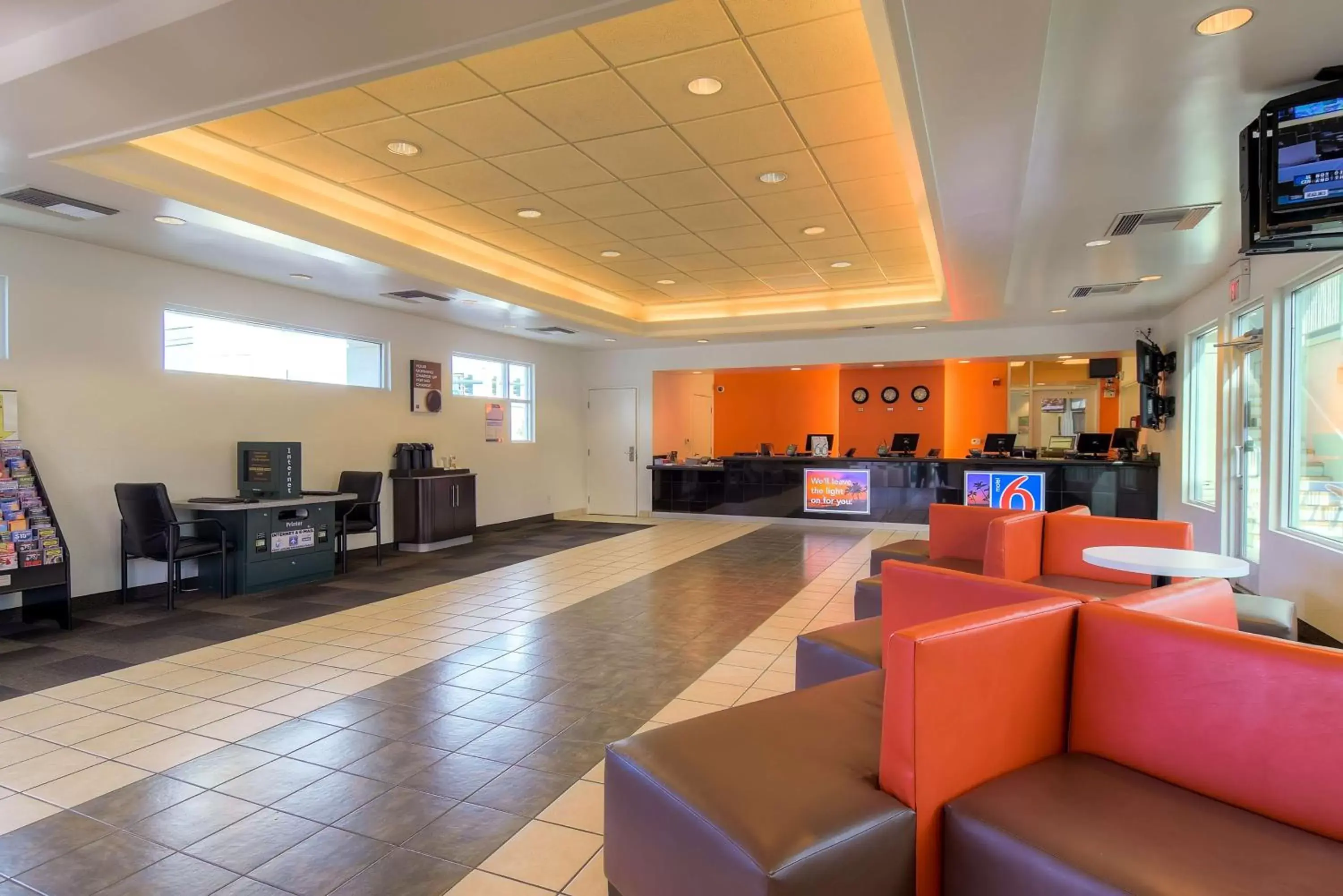 TV and multimedia, Restaurant/Places to Eat in Motel 6-Las Vegas, NV - Tropicana