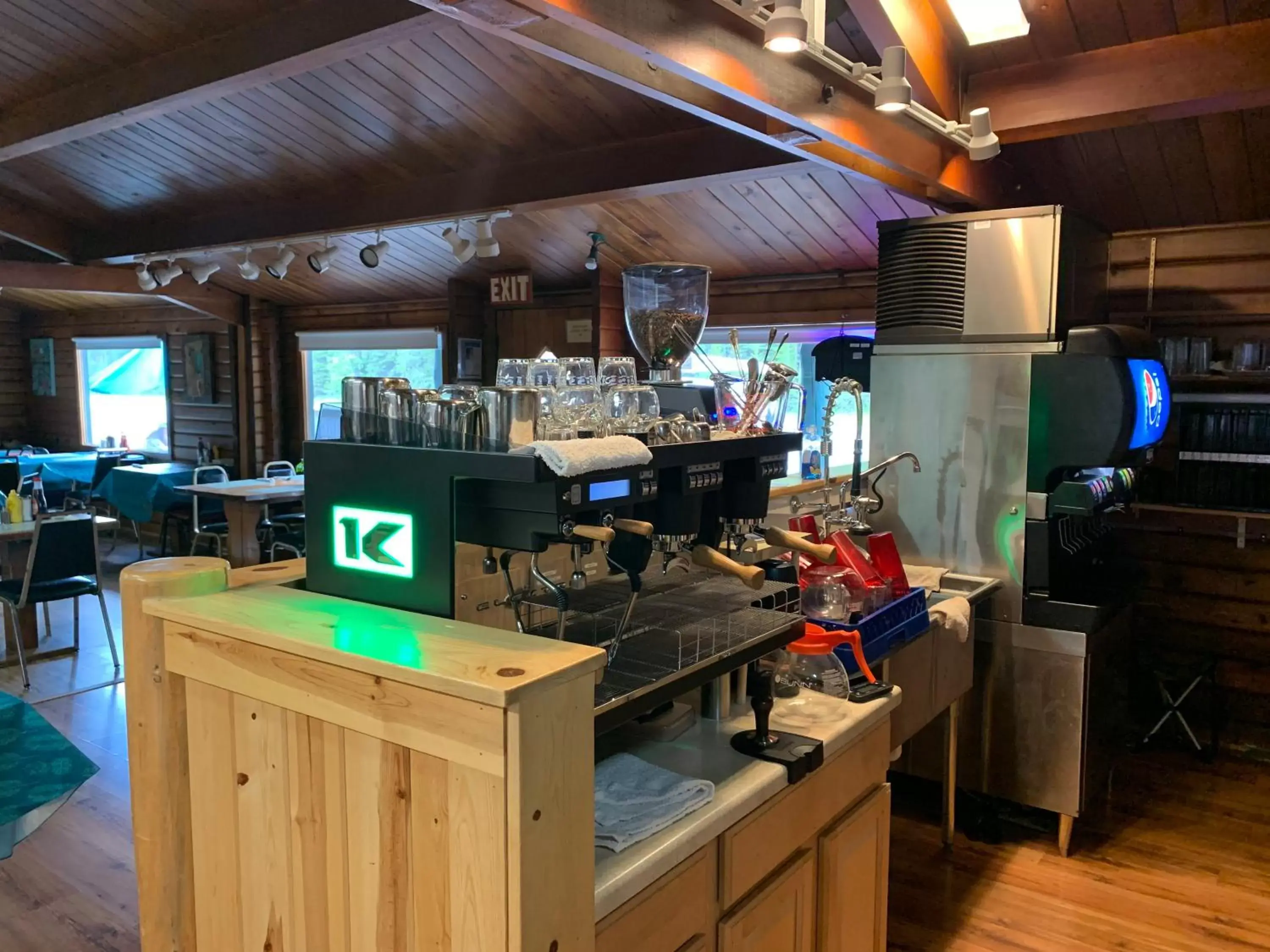 Coffee/tea facilities in Glacier Haven Inn