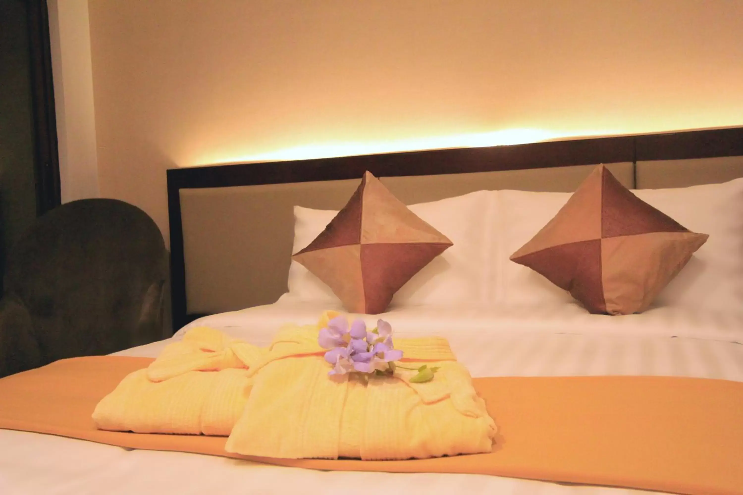 Bed in Coron Soleil Garden Resort