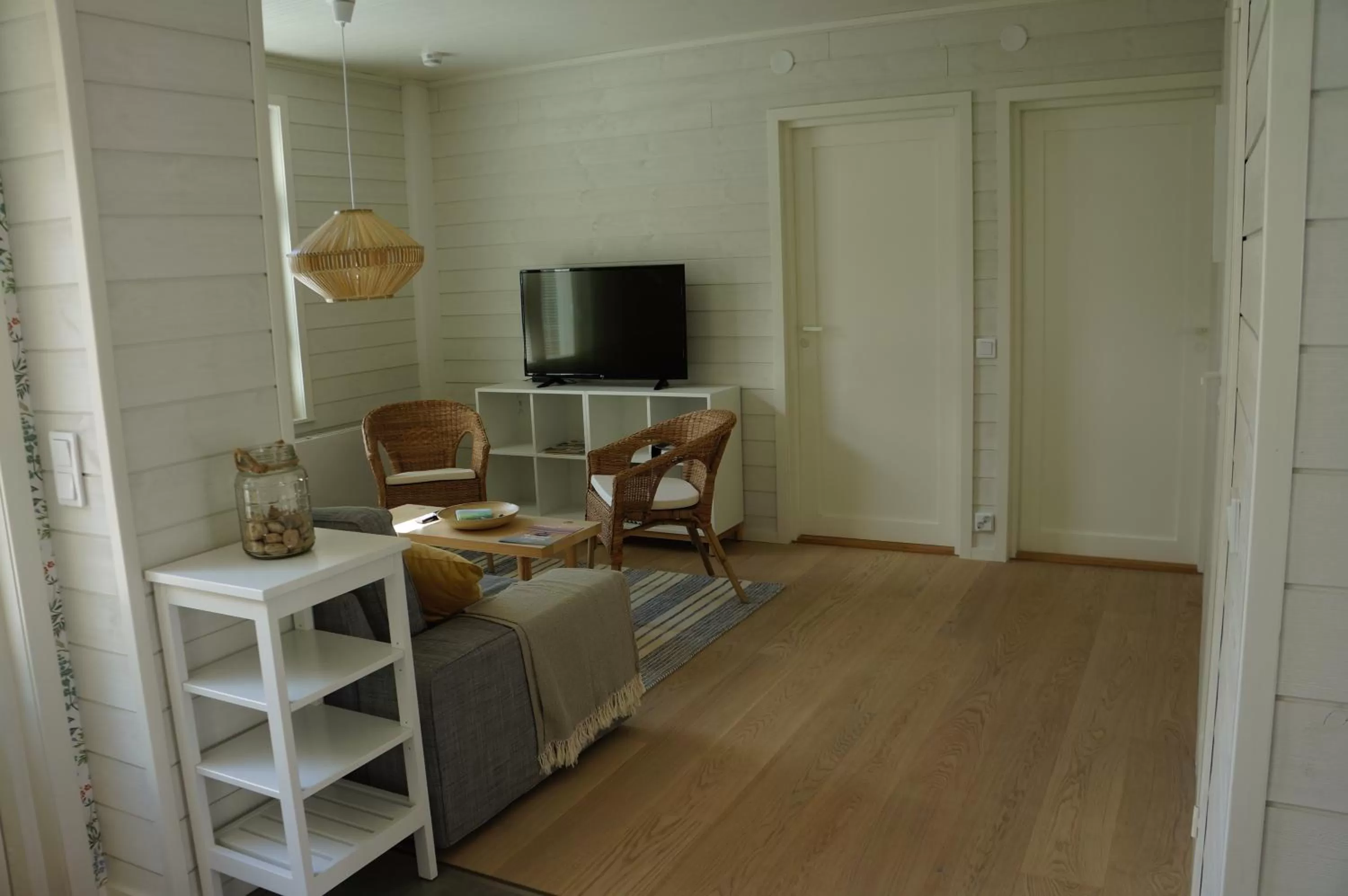 TV and multimedia, TV/Entertainment Center in Hotel Bulevard